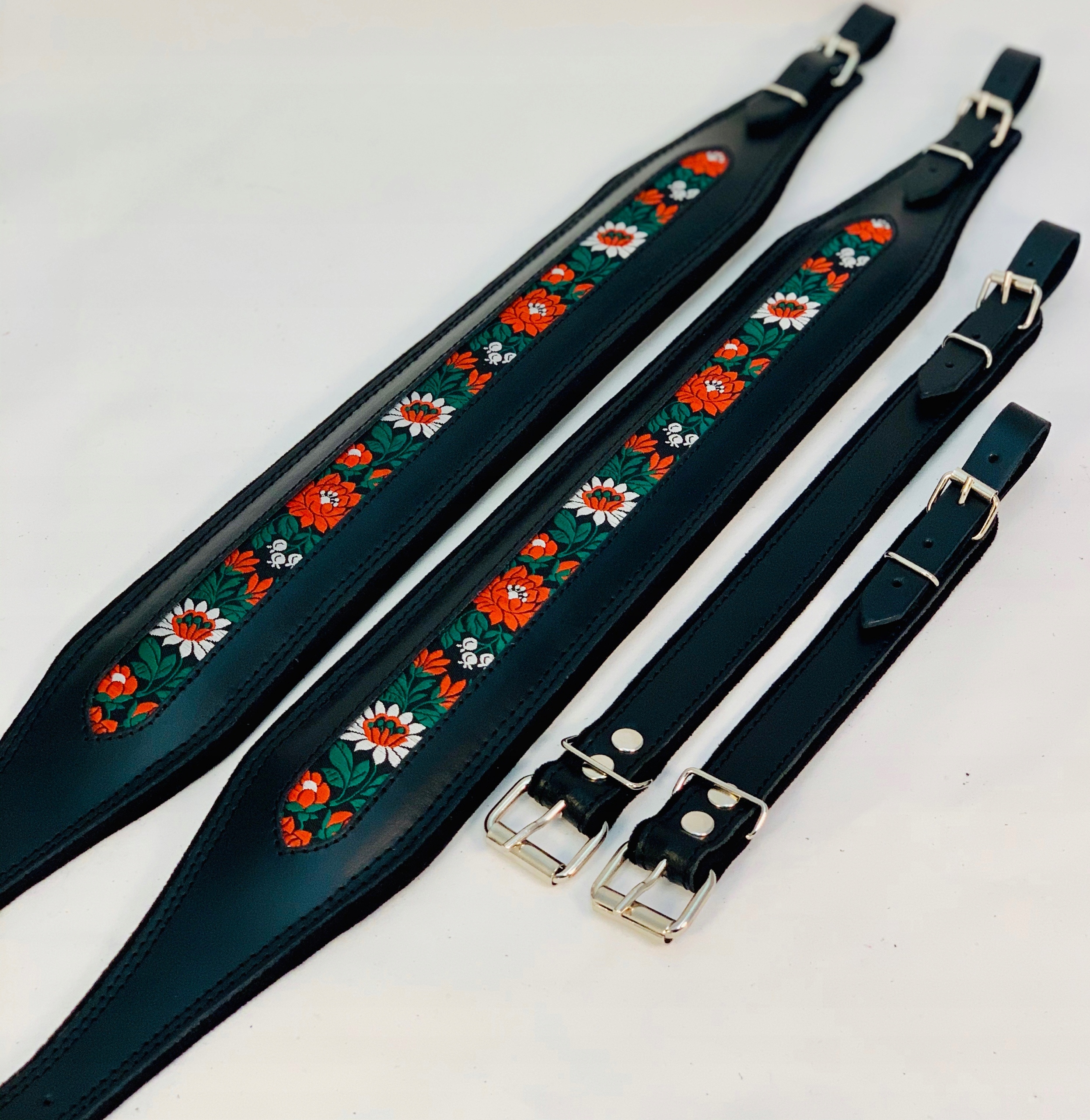 Pásy pro akordeon 96-120, kůže nat. folk