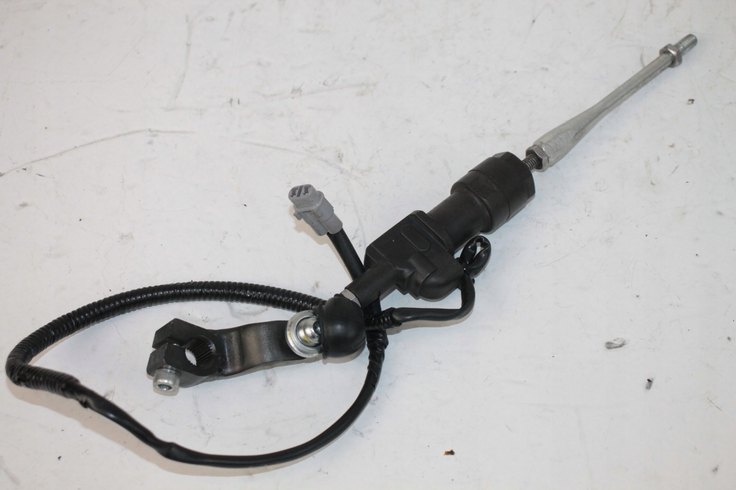 37 - YAMAHA NIKEN 900 18-22 QUICK SHIFTER