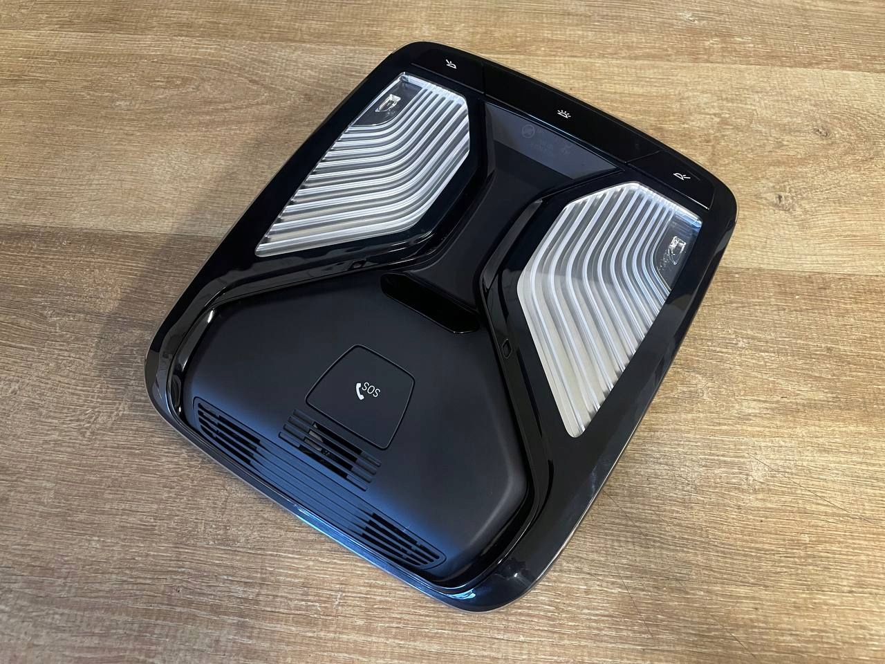 LAMPKA PODSUFITKA BMW F25 G02 X3 X4 FZD-35UP