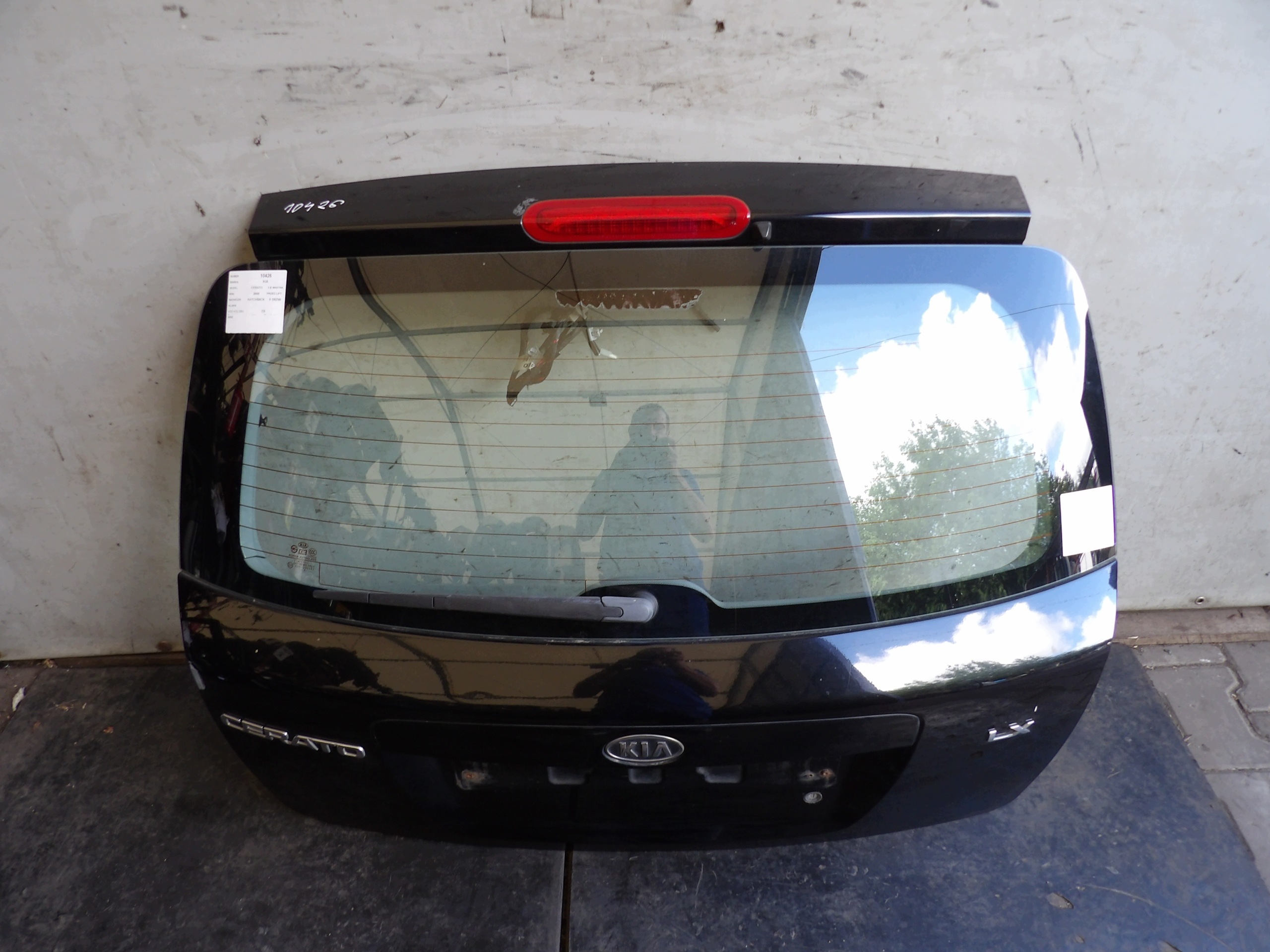 Kia Cerato and 1,6 trunk door boot EB