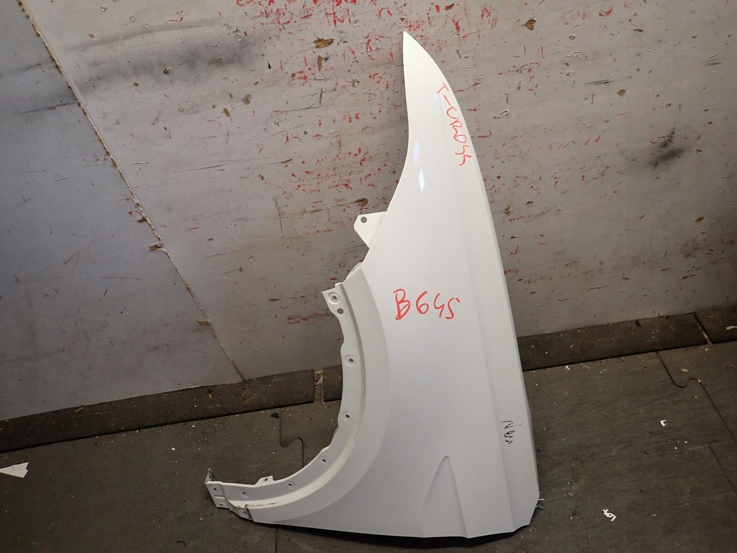 fender front front left VW T-CROSS 2018- 2GM821105B