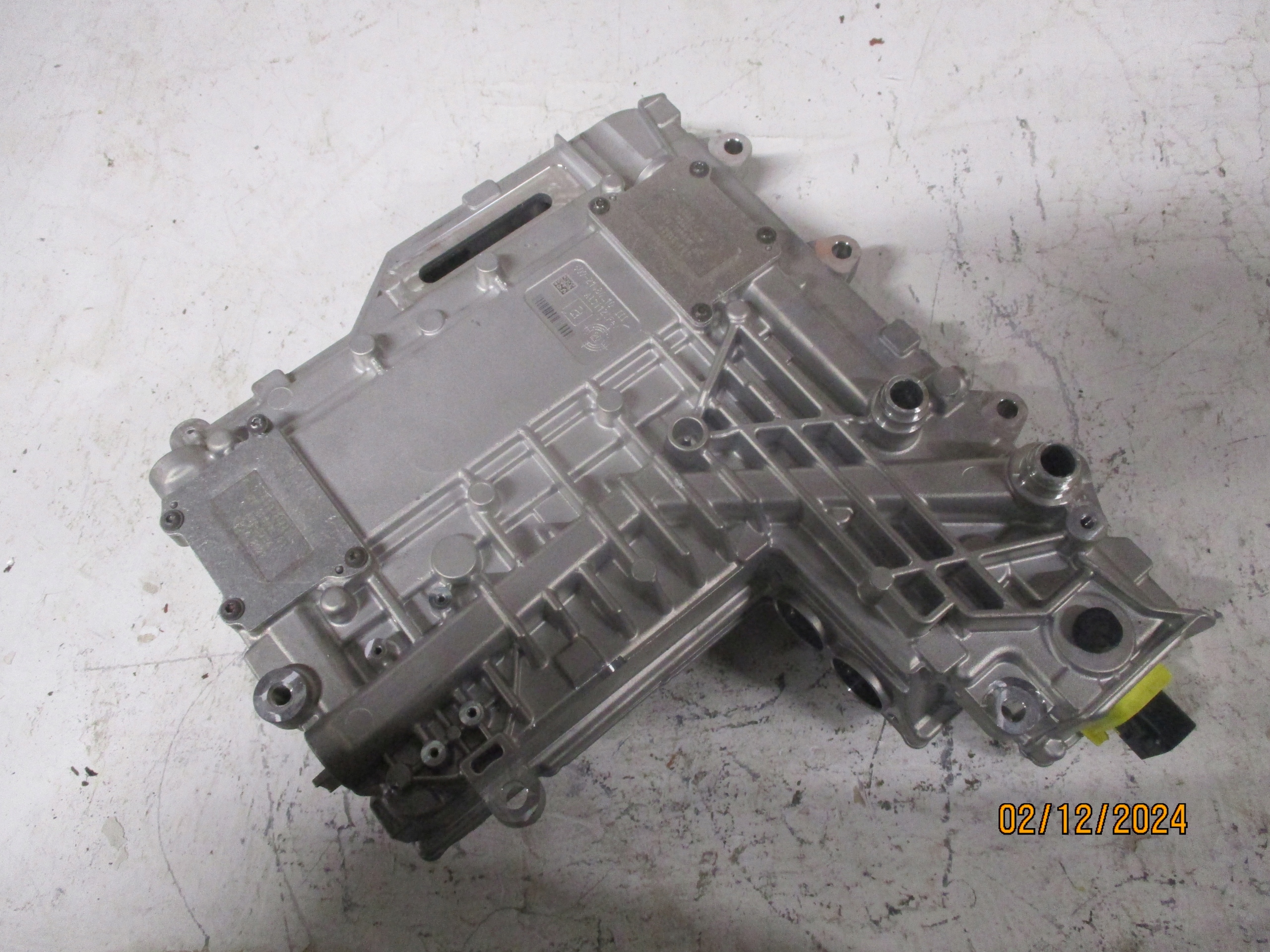 control unit computer of the engine MERCEDES EQA A2439014500
