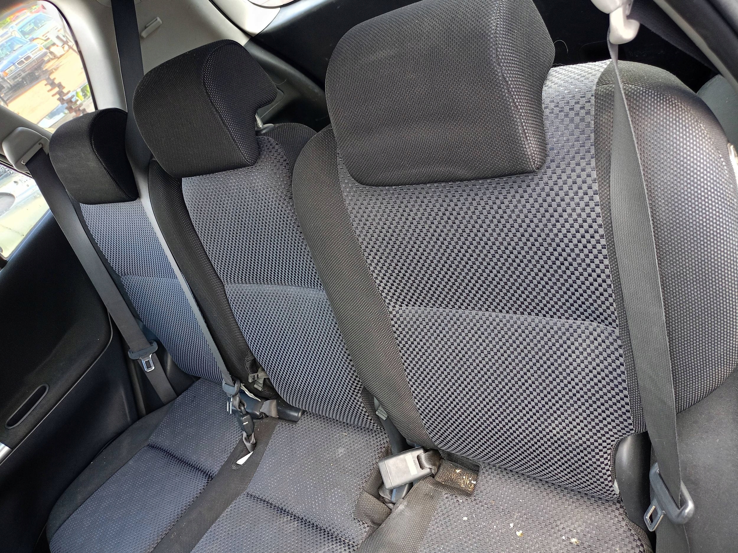диван зад TOYOTA COROLLA VERSO