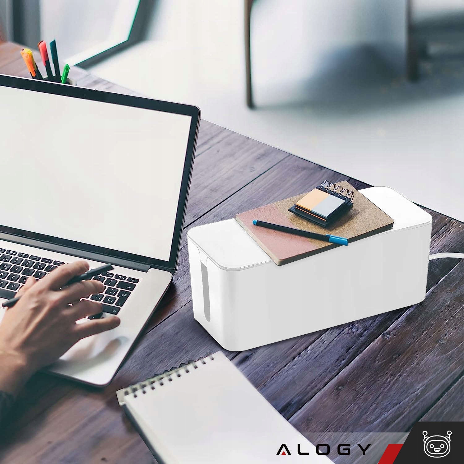 ORGANIZER SCHOWEK NA PRZEDŁUŻACZ KABLE LISTWY PUDEŁKO BOX 40CM MASKOWNICA L Model Pudełko organizer kabli Box L