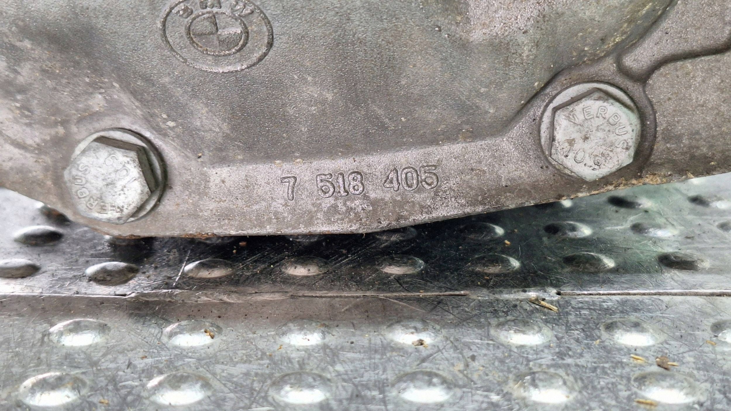 differential diff rear part 2.47 7524305 BMW 1 E81 E87 3 E90 E91