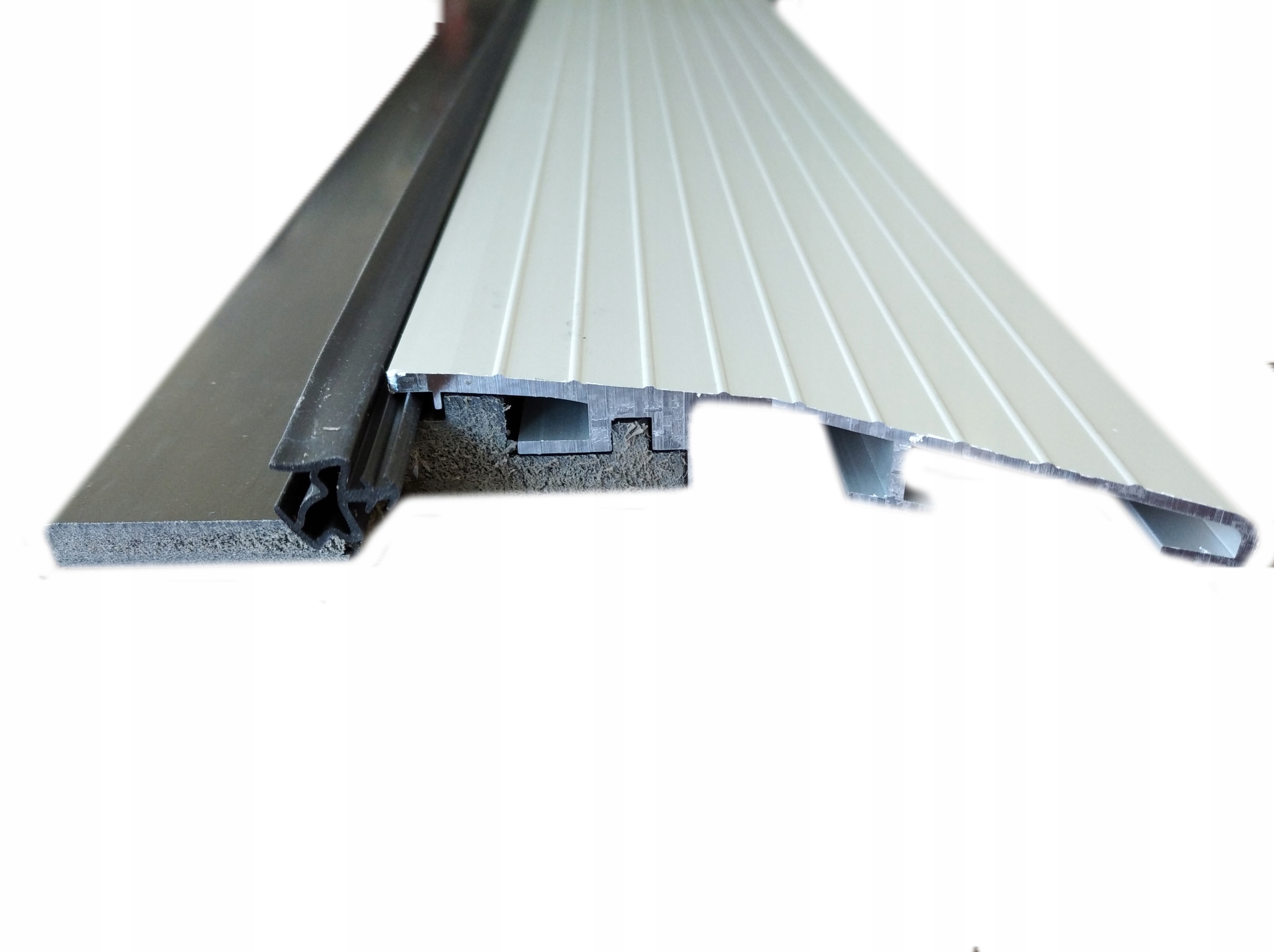 

Próg Pd termo do drzwi delta rozmiar 90E aluminium