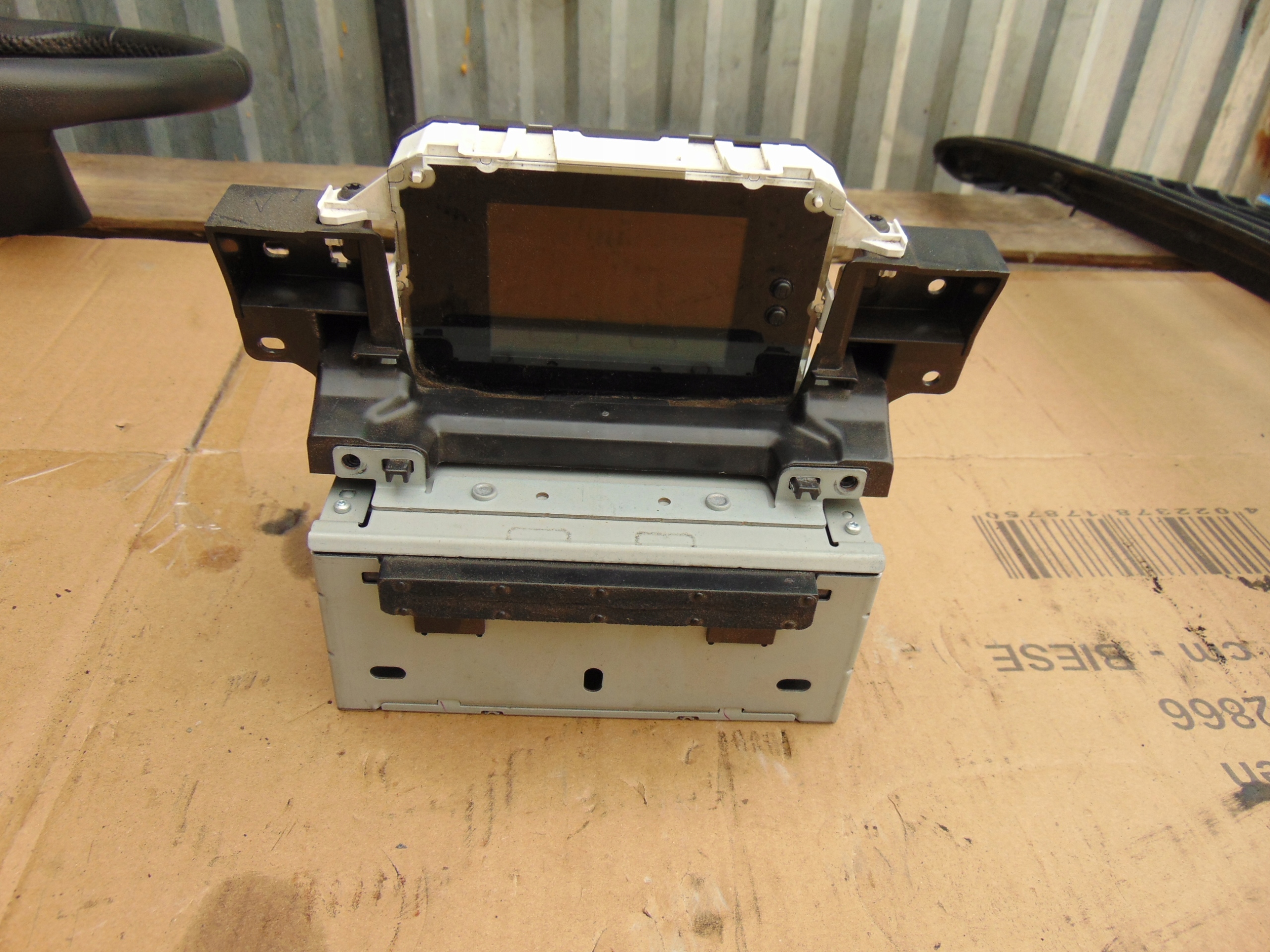 AM5T-18B955-BG - ДИСПЛЕЙ РАДИО FORD C-MAX MK2 FOCUS MK3