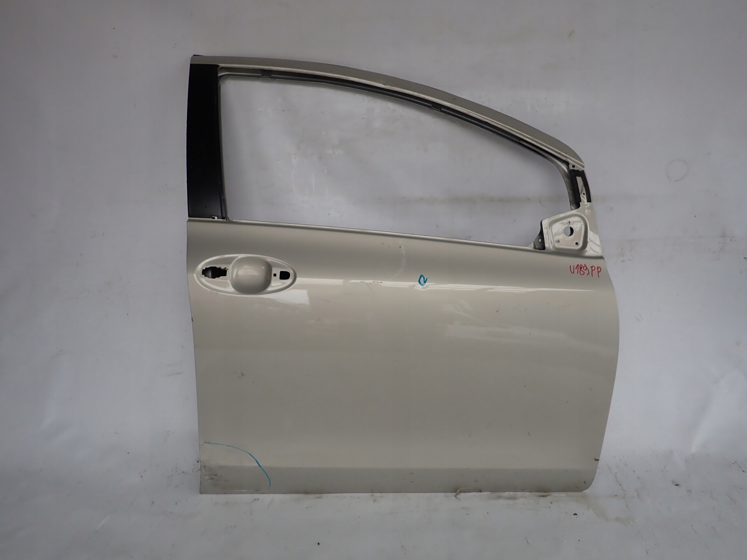 TOYOTA YARIS 2 II 2005- door right front front