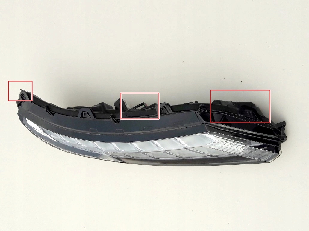 Eclipse Cross lampa reflektor prawy Full Led 20- Rodzaj świateł mijania LED