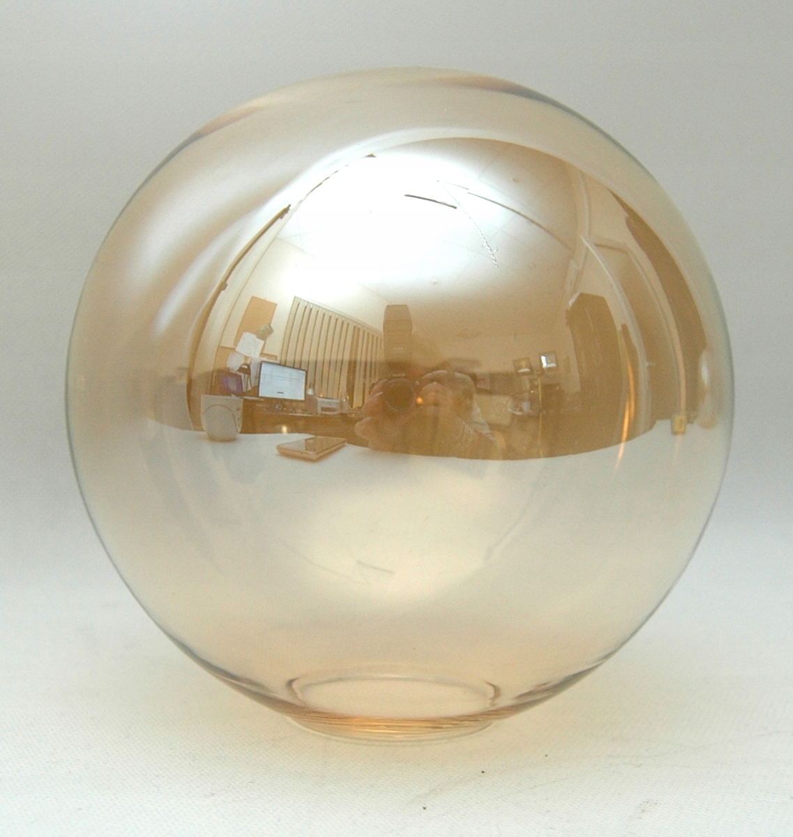 

Klosz szklany kula zamknięta 14cm do lampy