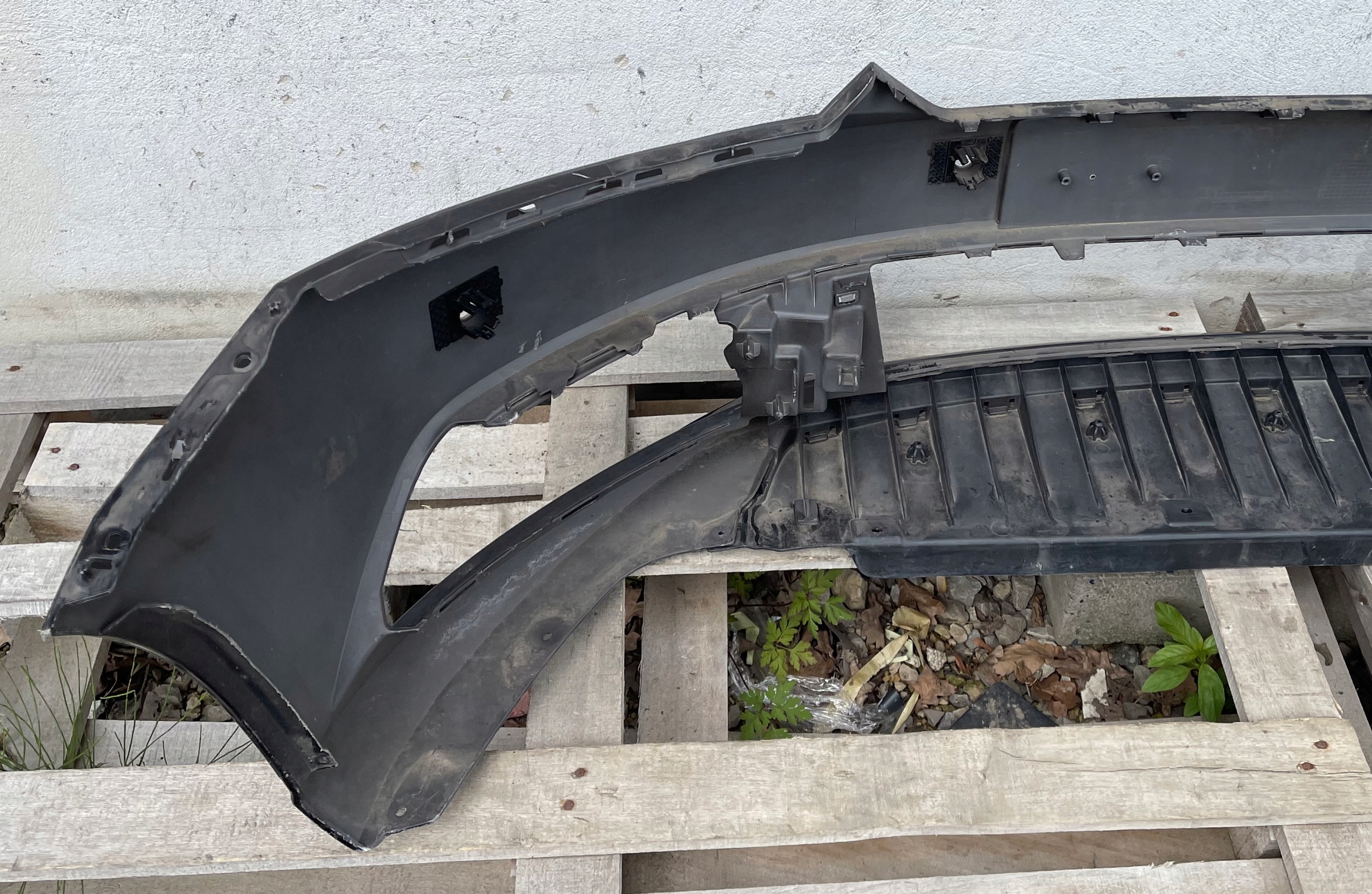 SKODA FABIA III 6V 2014 - bumper front front PDC washers