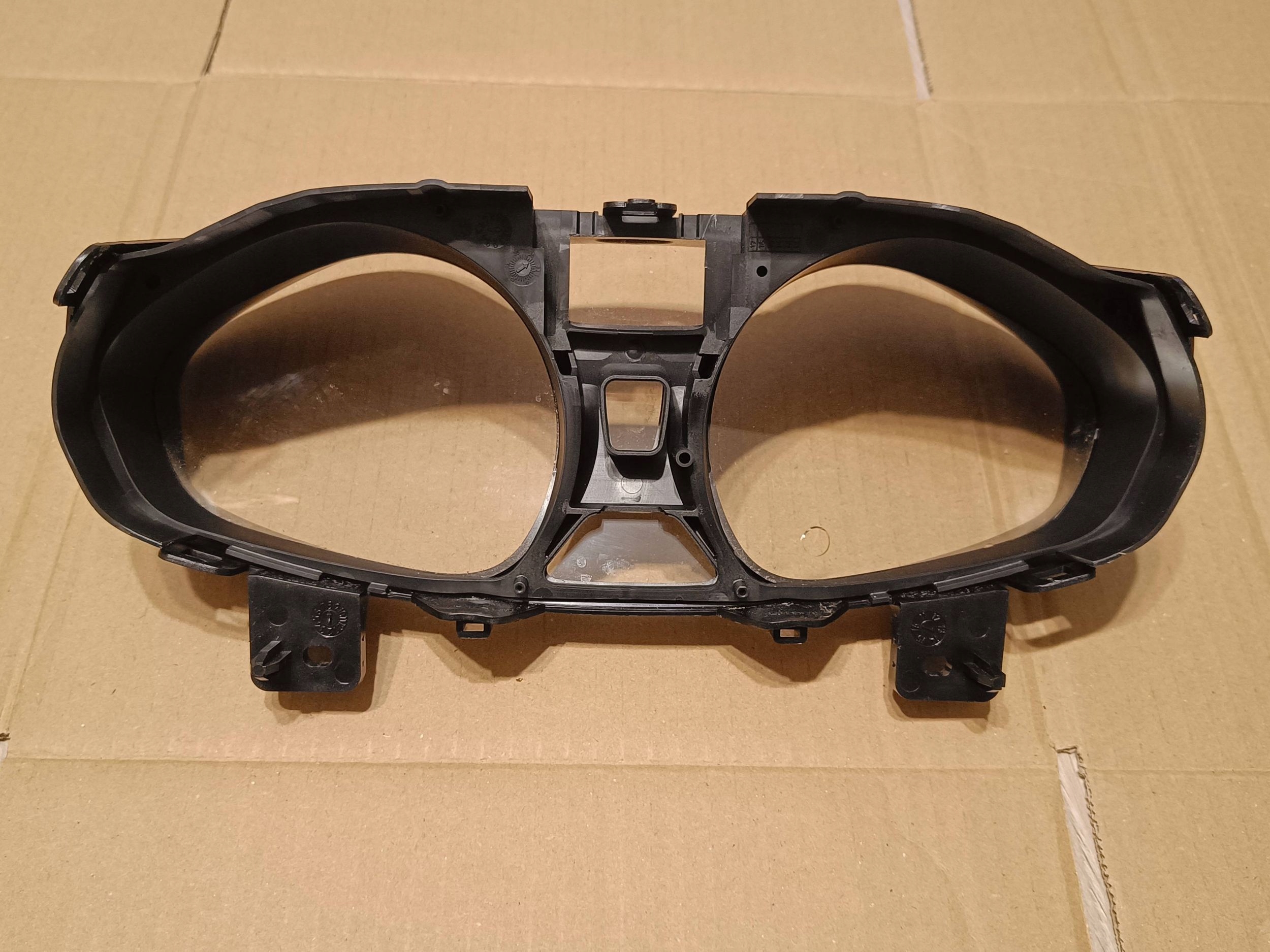 FORD FIESTA MK7 LIFT instrument panel frame cover window