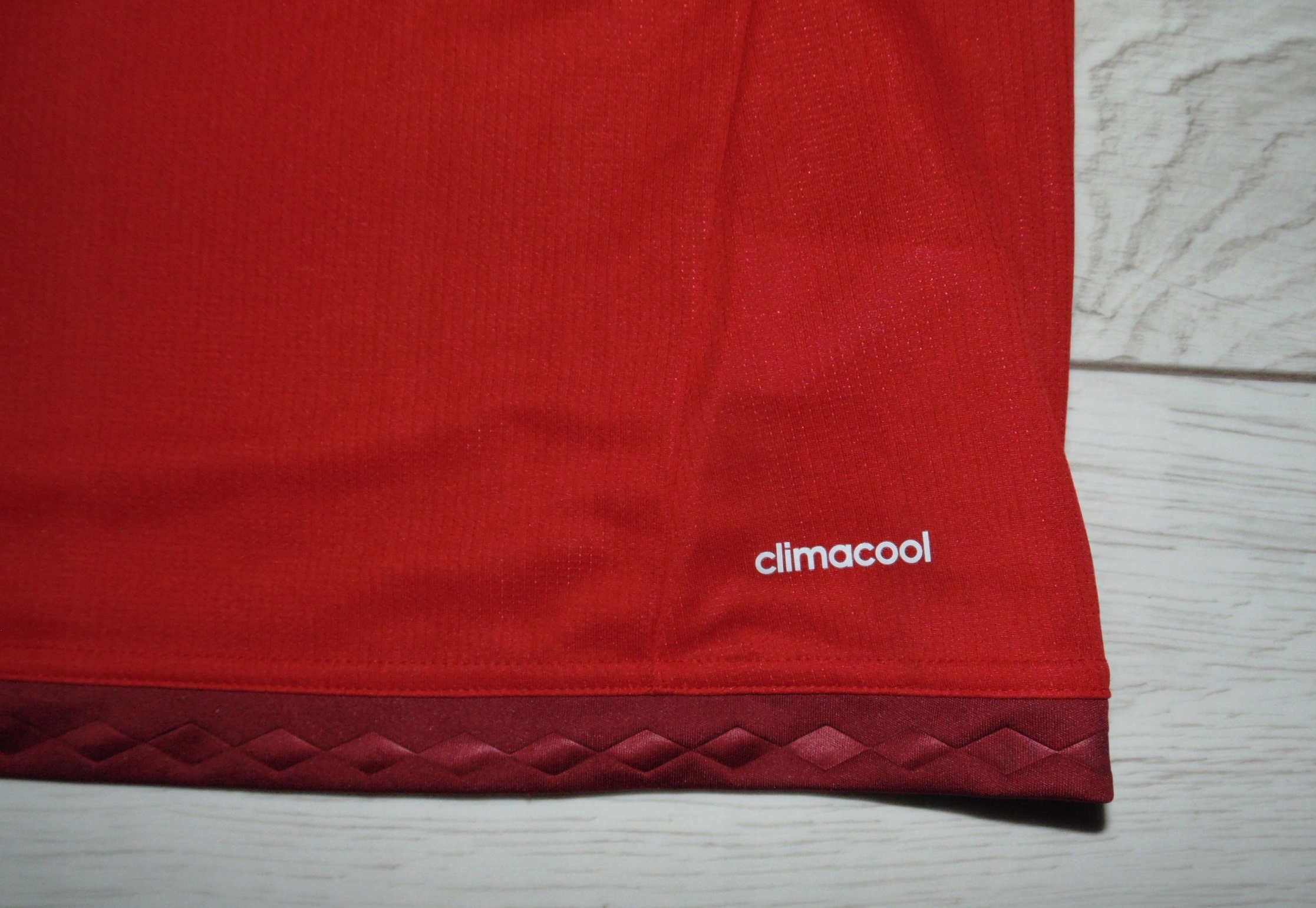 Adidas Bayern Monachium Koszulka Thiago r. M / L Kolekcja Bayern Monachium