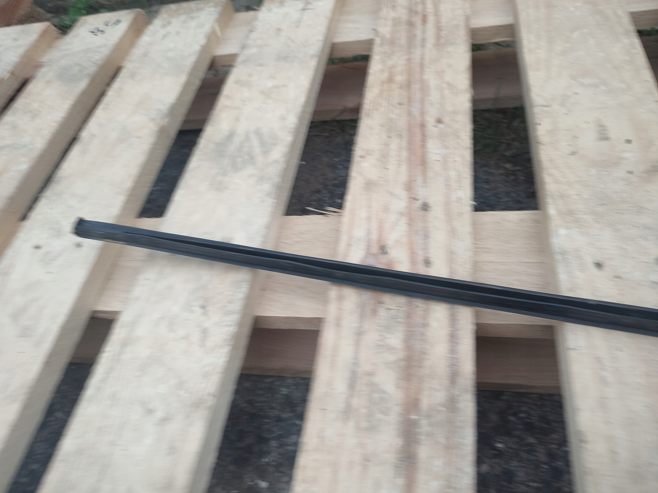 moulding iron windows Volkswagen Passat B7