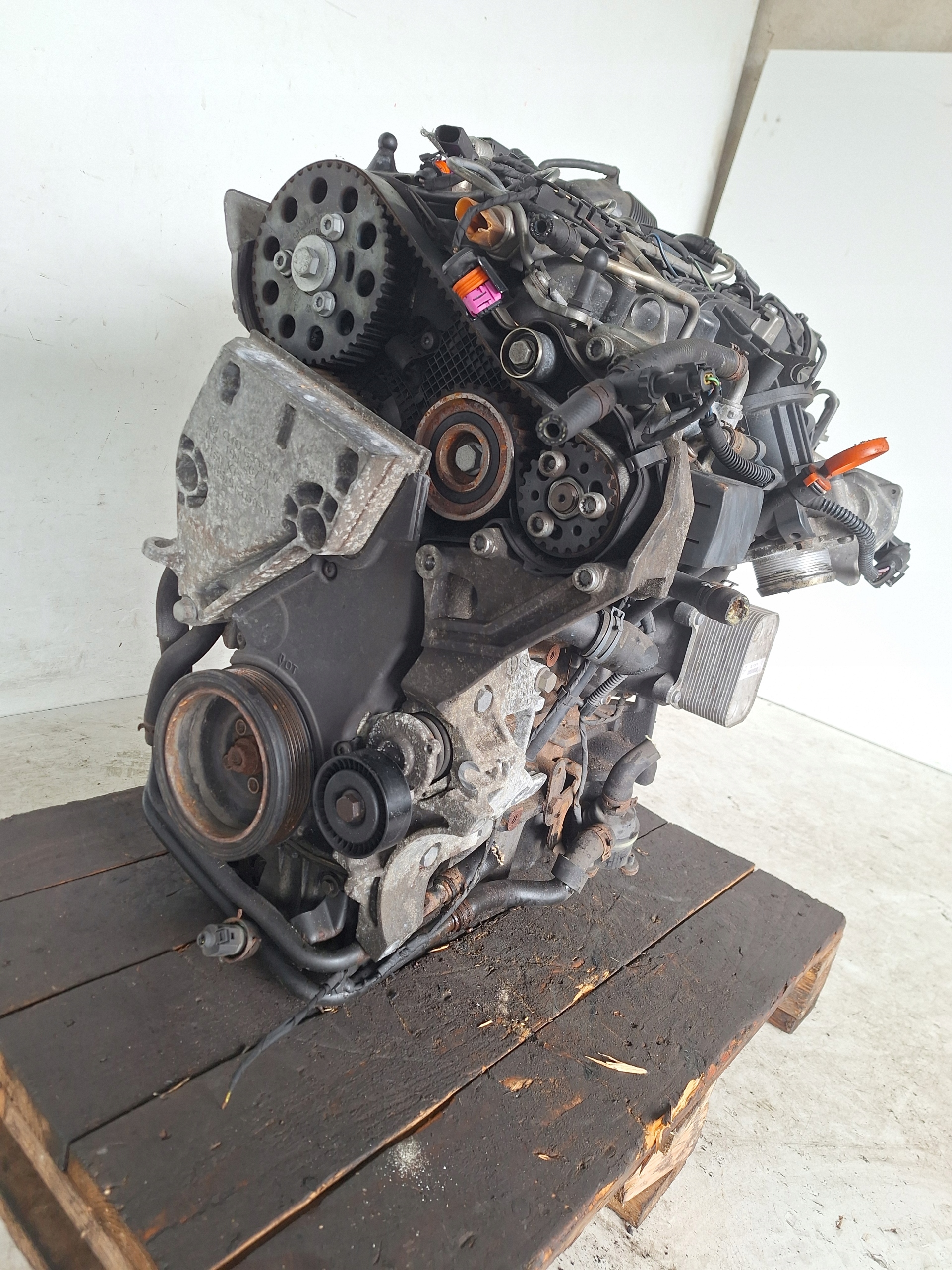 VOLKSWAGEN SEAT SKODA AUDI engine 1.6 TDI CAY