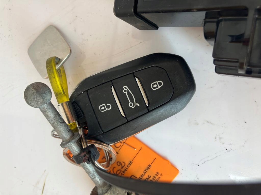 ignition lock cylinder key C4 PICASSO II 9800630080