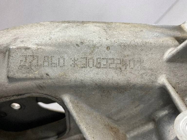 engine pillar 271860 Mercedes C250 CGI W204 2012r 1,8 CGI M271 271.860