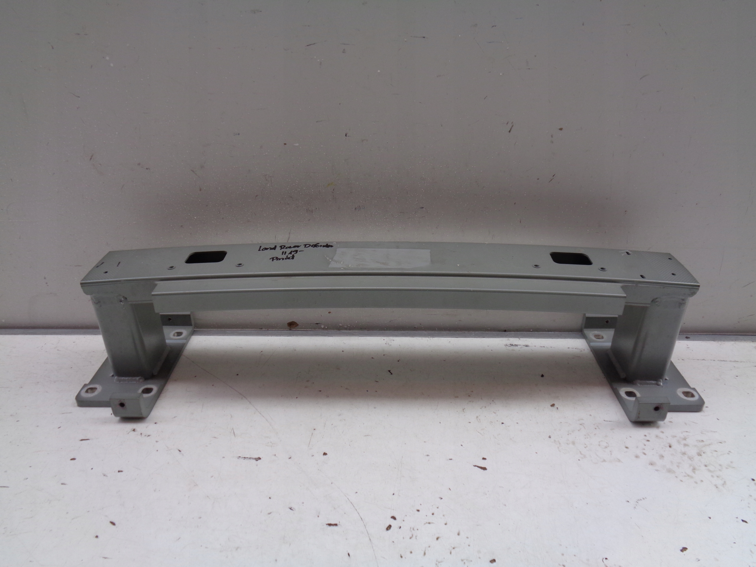 pillar bumper support front LAND ROVER DEFENDER II 19