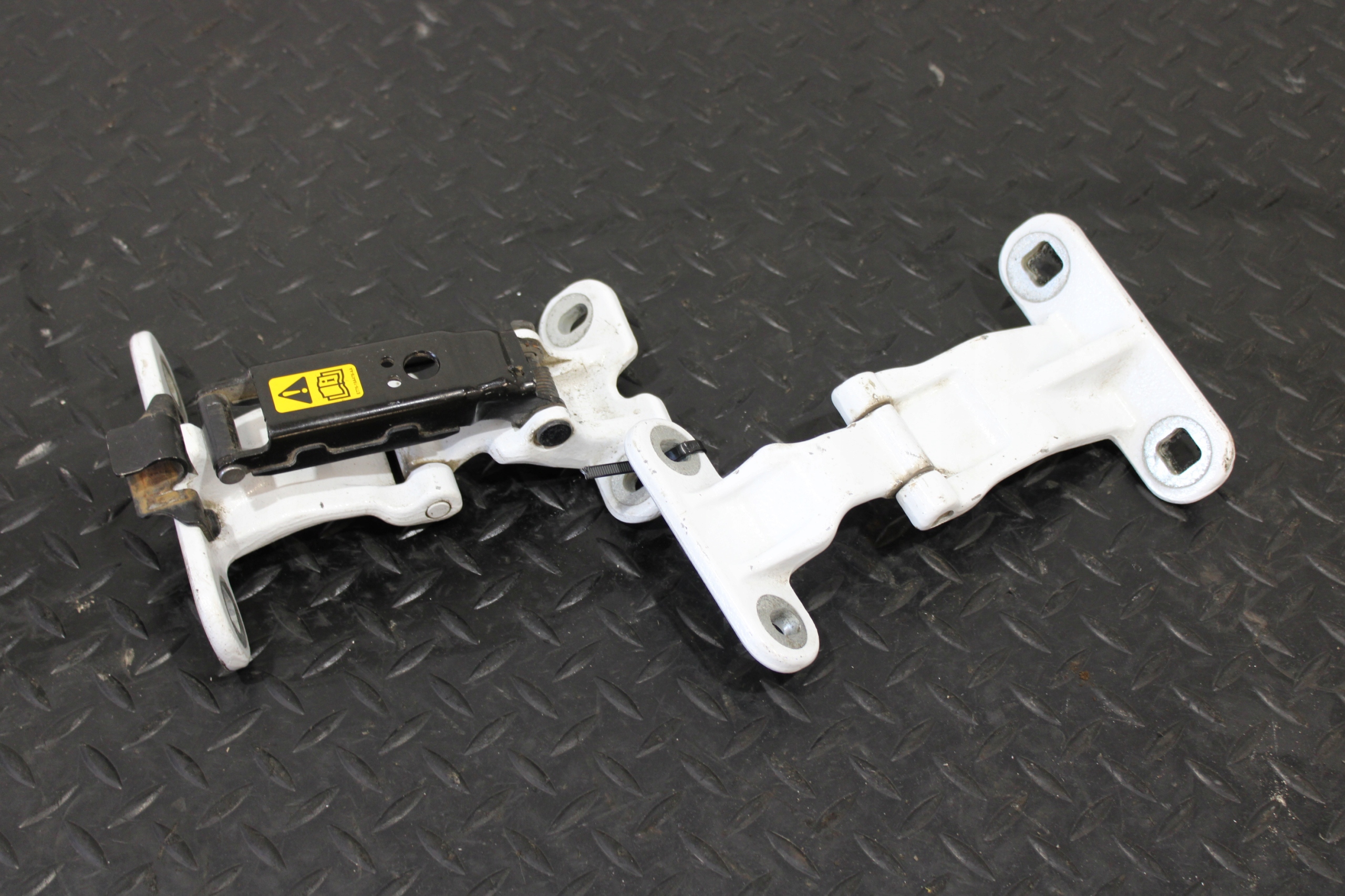 hinge door FORD TRANSIT COURIER LIFT ET76-A42982-CD