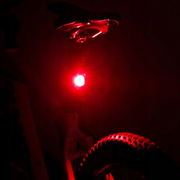 ZESTAW LAMPEK ROWEROWYCH DO ROWERU PRZÓD + TYŁ LED Zasilanie bateria