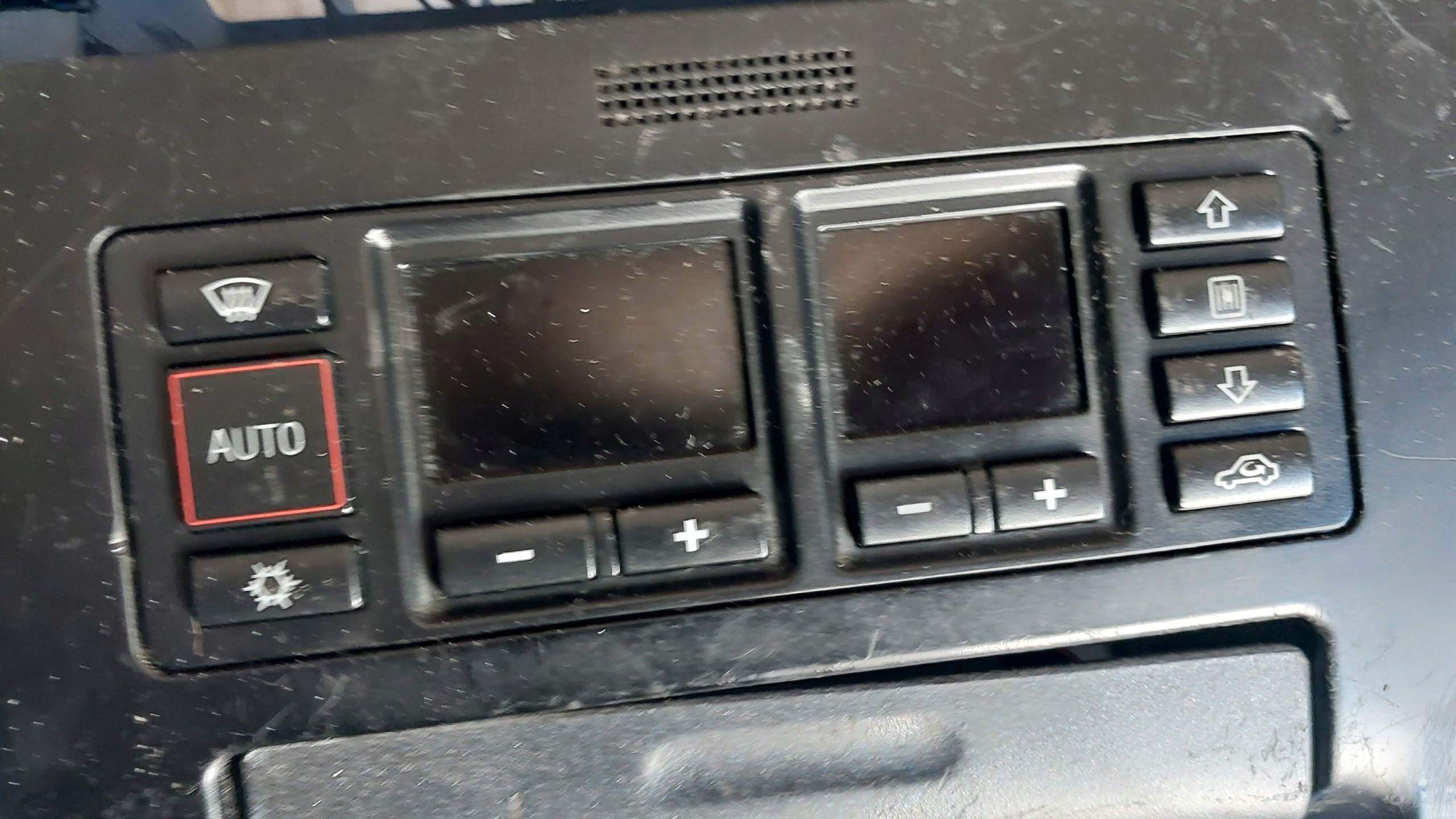 commande de climatisation plage arrière Audi A3 8L 96-03 R. 8L0820043D