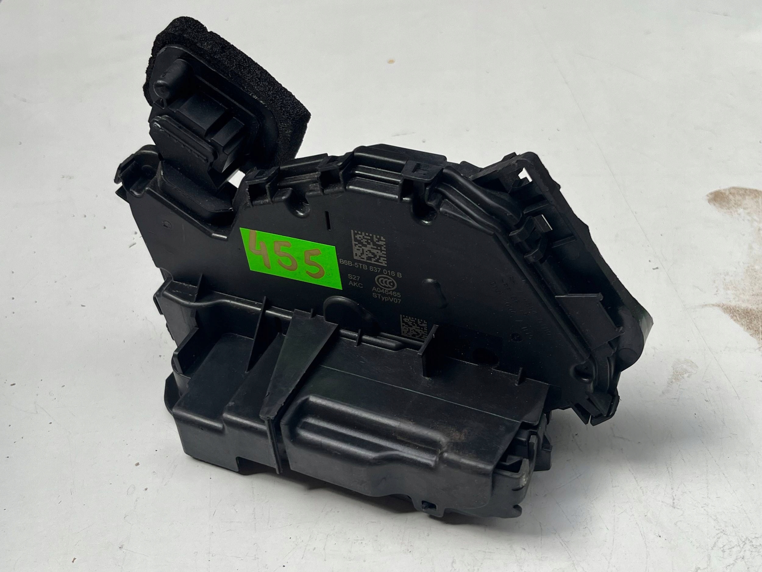 VOLKSWAGEN SEAT SKODA lock door right front 5TB837016B @M