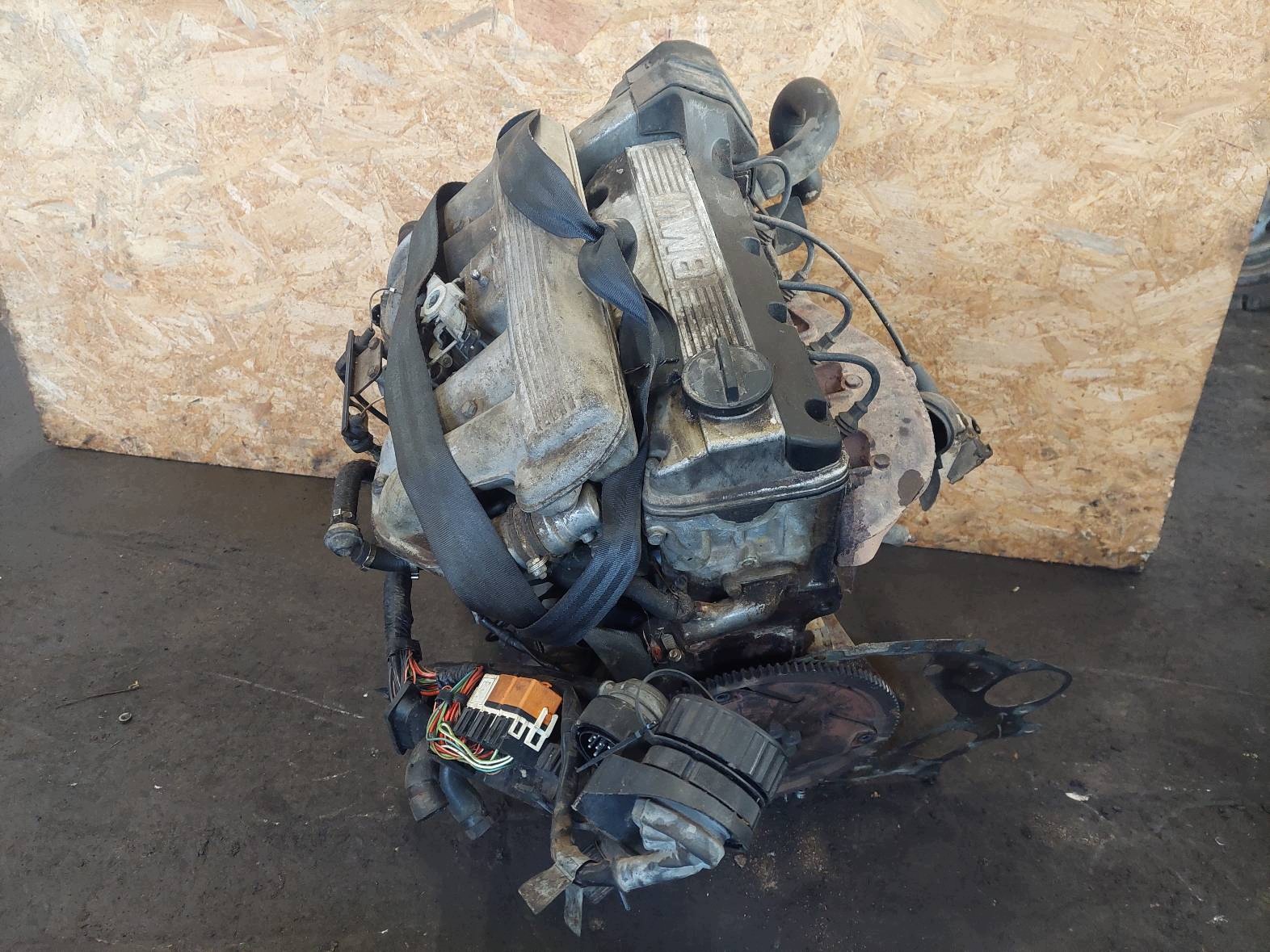 engine petrol BMW E30 318i M40B18 1.8 8V