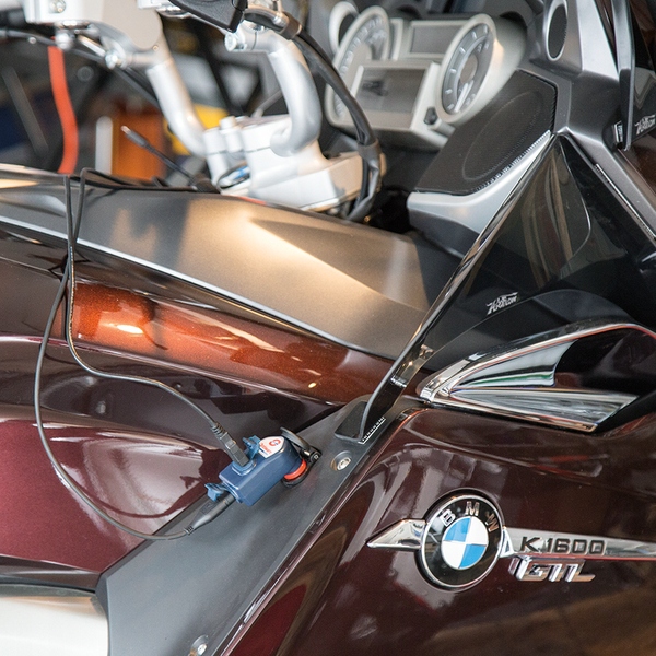 O105 V2 OPTIMATE ŁADOWARKA USB Z WTYCZKĄ DIN DO CAN-BUS BMW TRIUMPH, DUCATI Producent Optimate