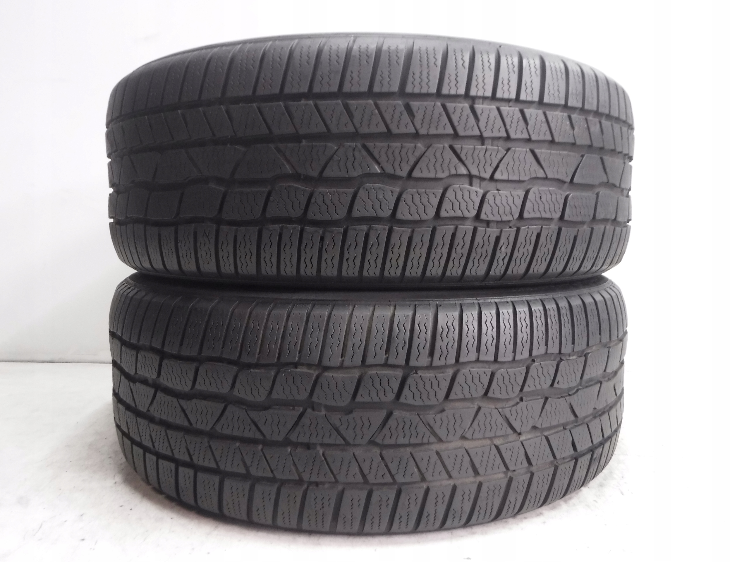 OPONY ZIMOWE CONTINENTAL CONTACT TS850P 235/45/19 Marka Continental