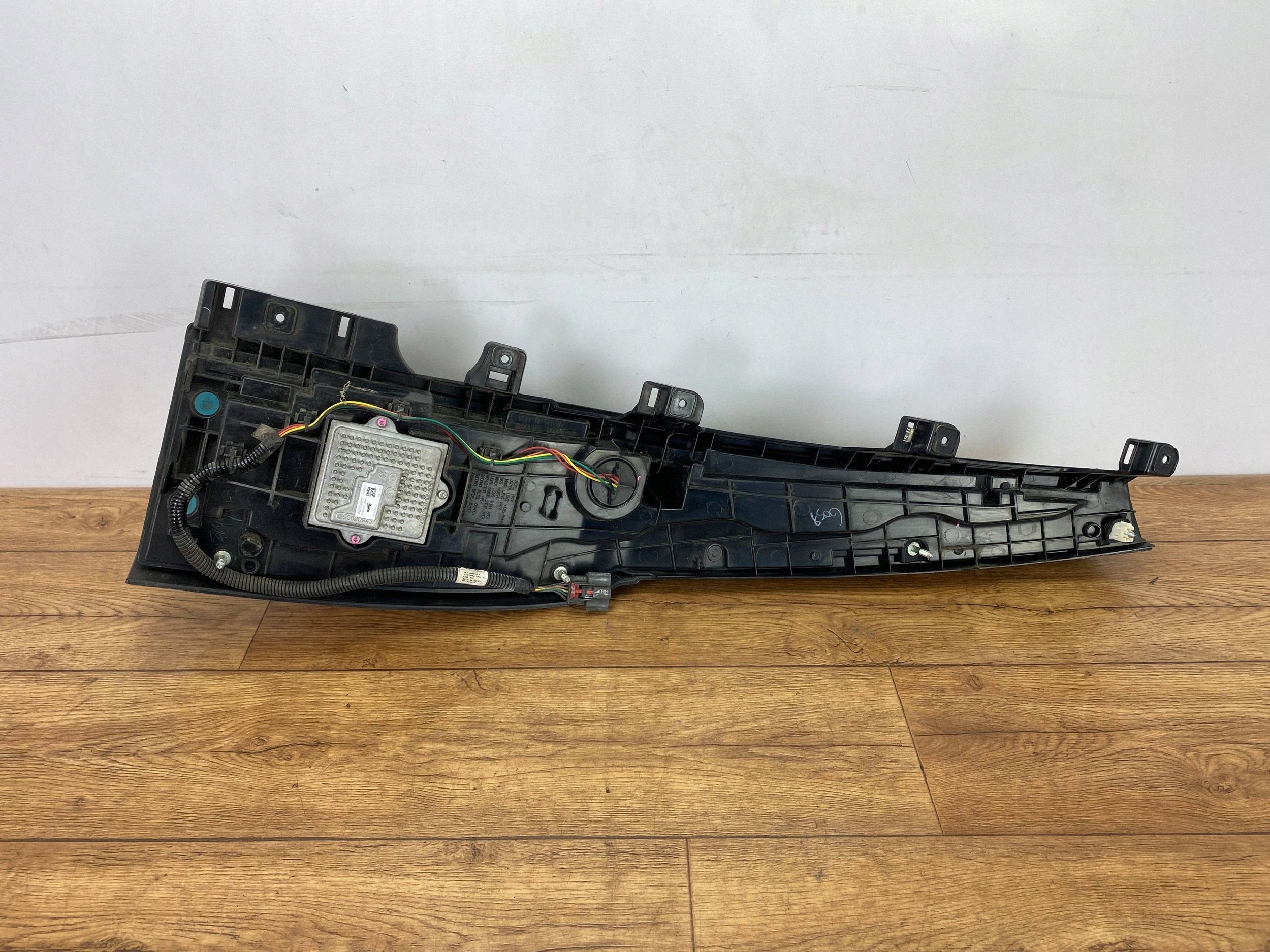 light rear left Cadillac Escalade IV 2015+