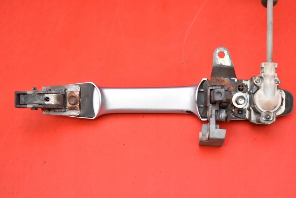 handle left front front SREBRNA 3B0837885/886 HONDA CIVIC 8 VIII 05-08