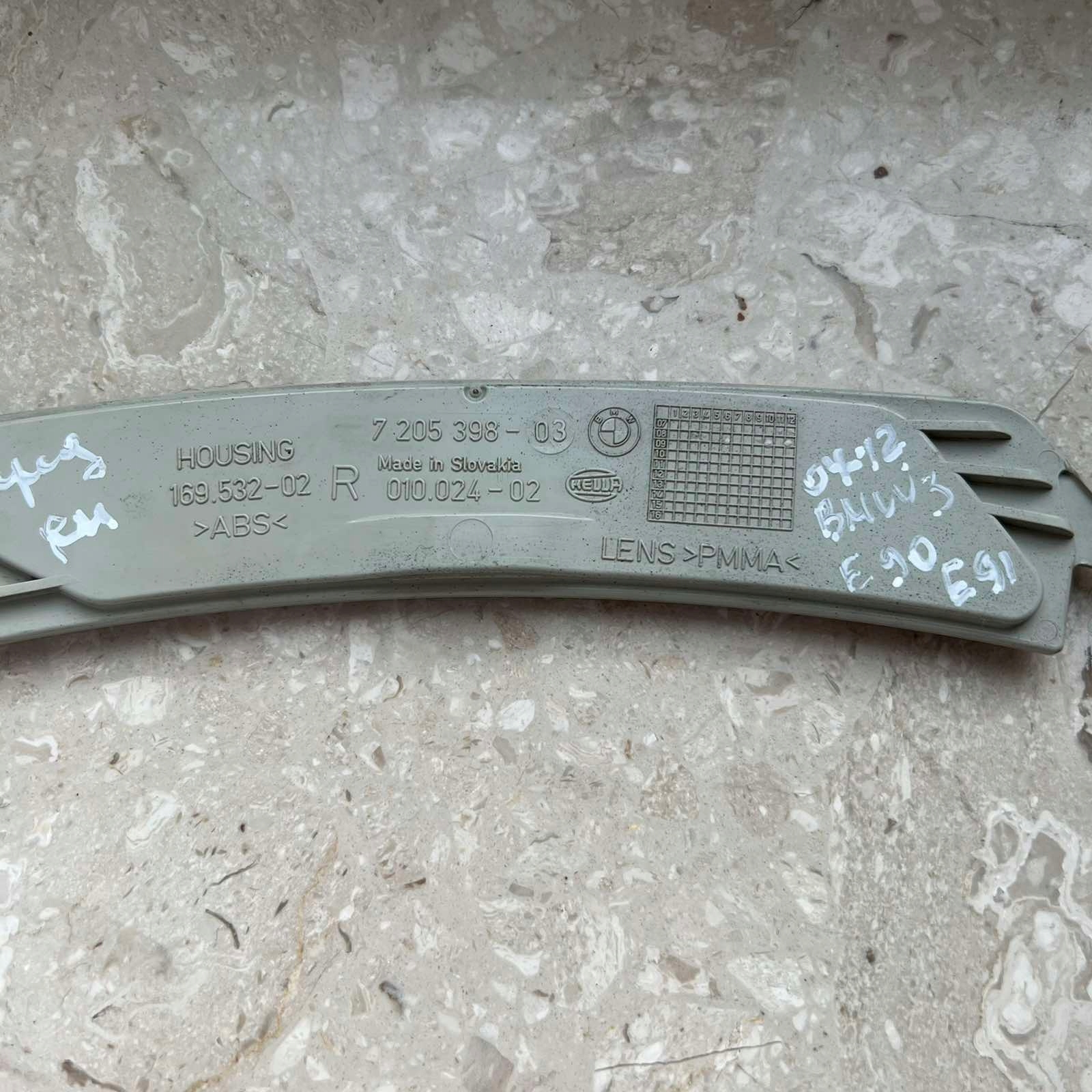 BMW3 E90 E91 04-12 odblaski Paraurti Anteriore Destro