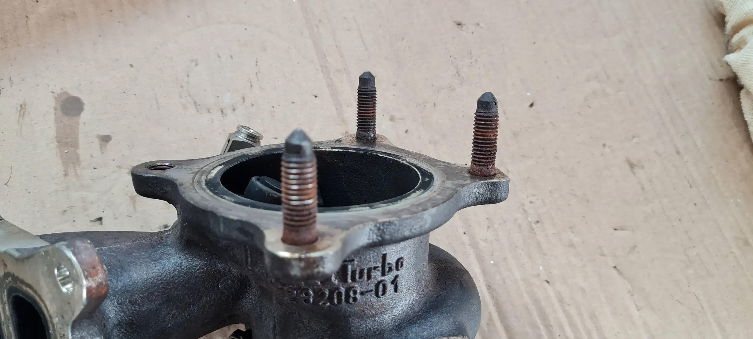 A5 8W obal KORPUS turbo 2.0 TFSI 28208-01 A4 B9 8W