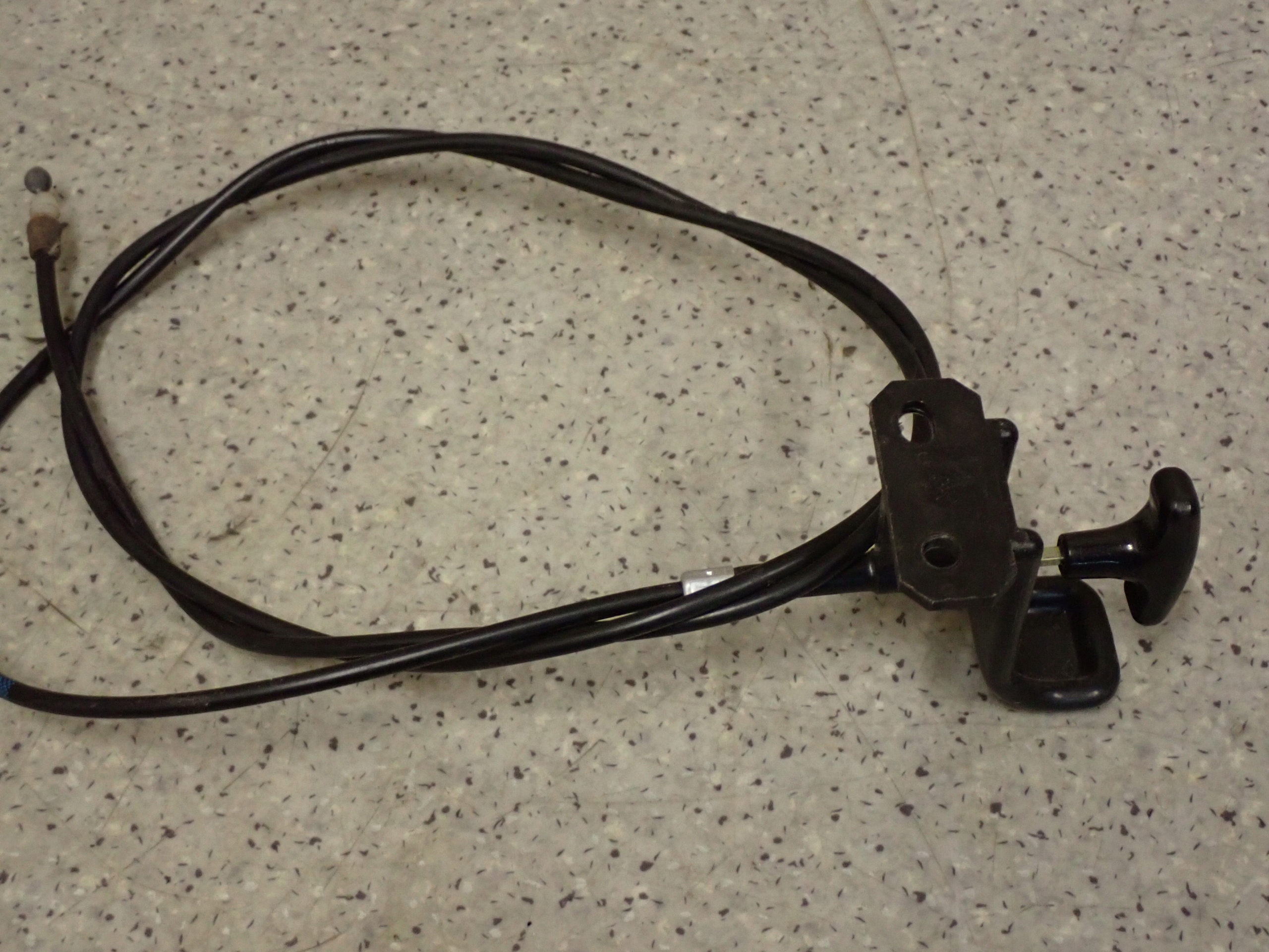 D723d56e4bb2870e27abc2013d35