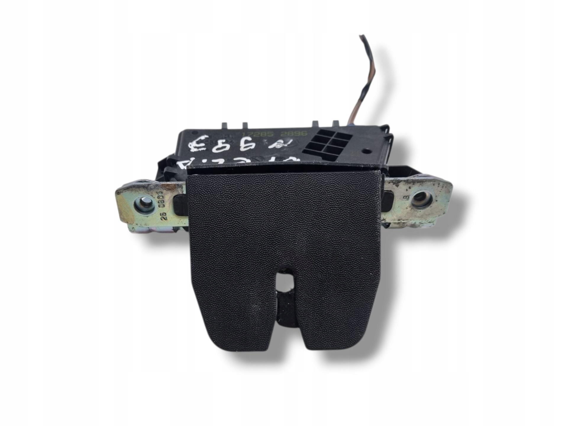 lock bonnet boot Opel Astra H 2007 1317285
