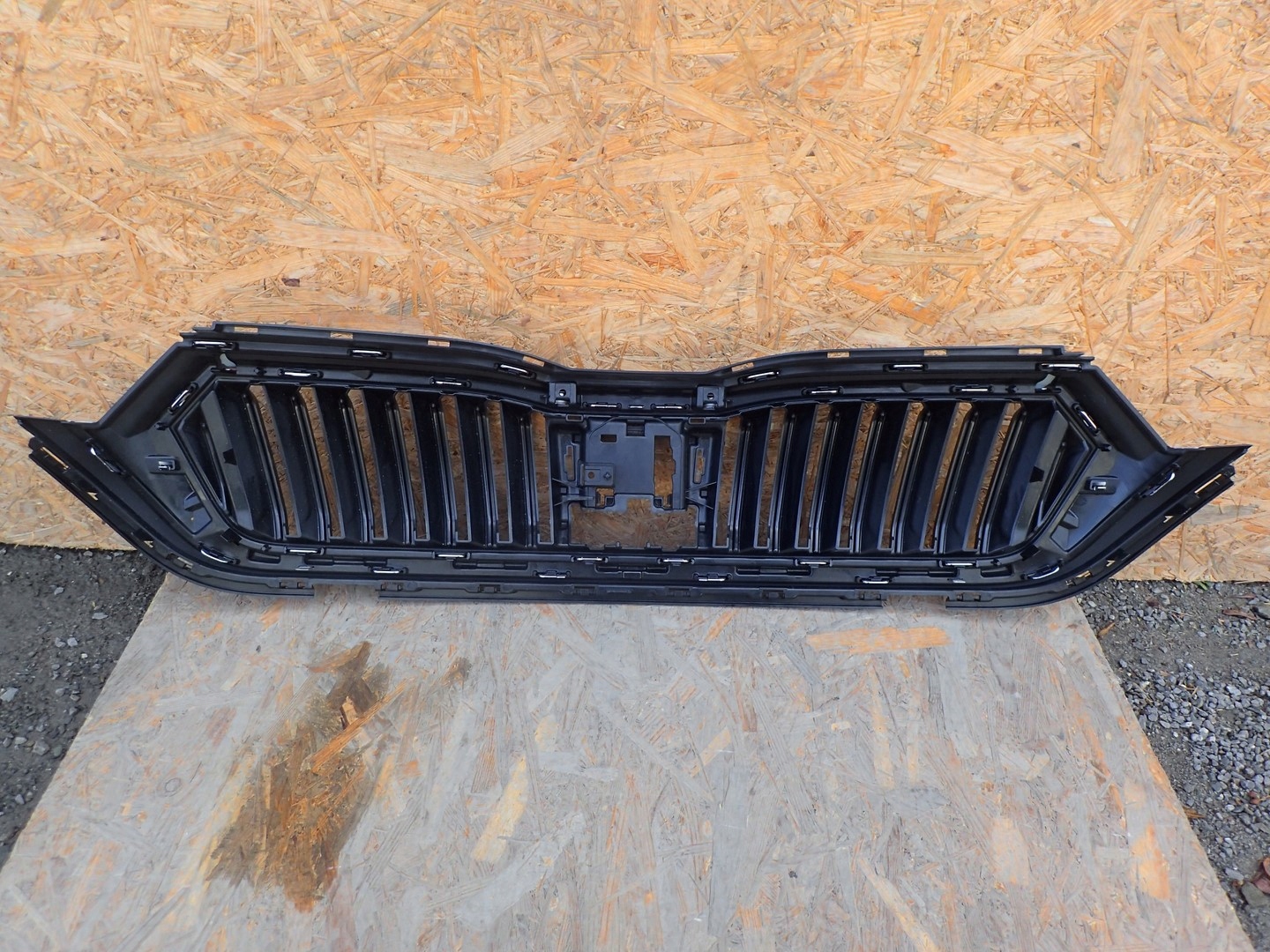 mask hűtőrács SKODA OCTAVIA 4 IV 5E3 2020