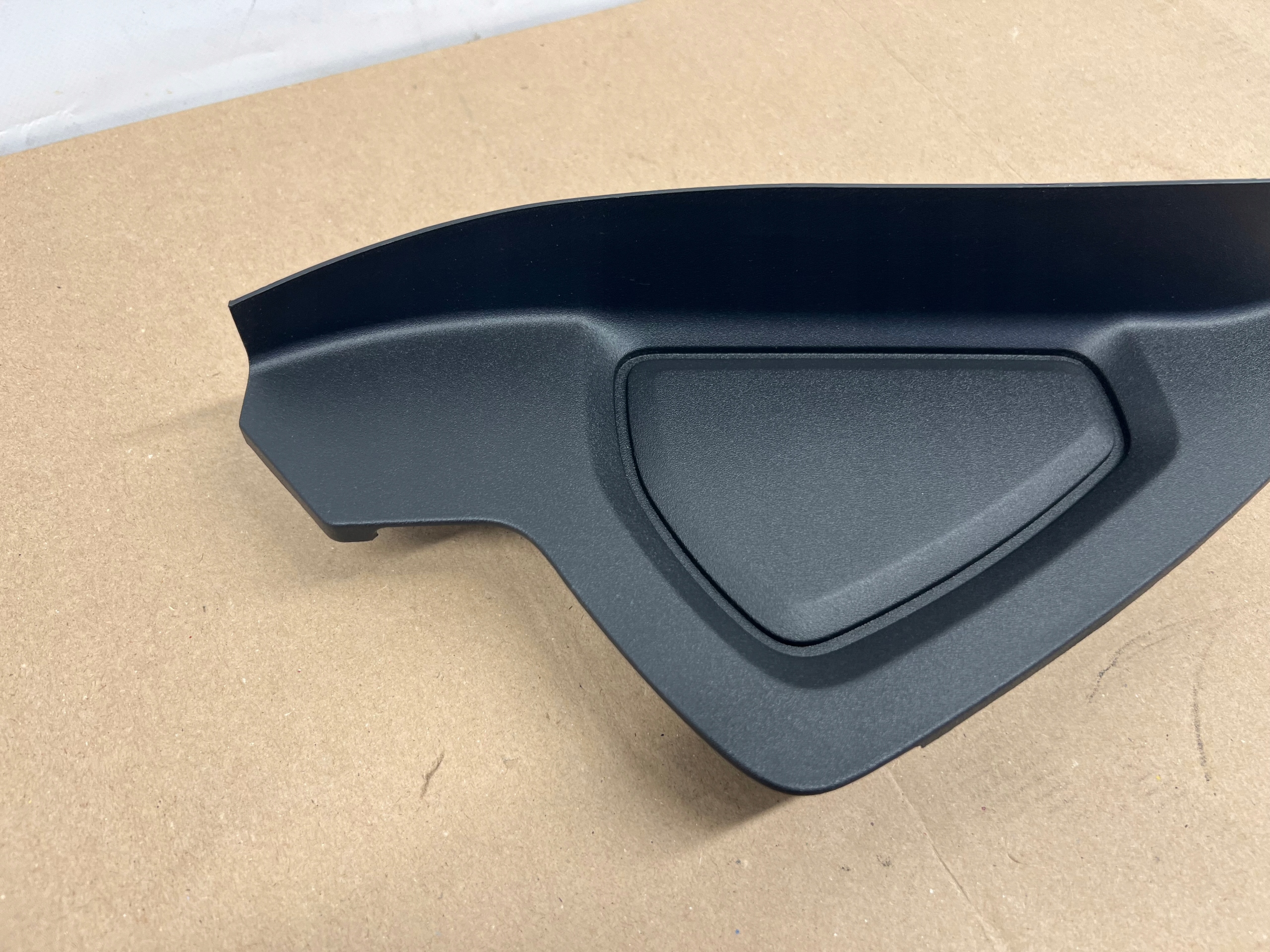 Range Rover Velar fedél fedél deski jobb