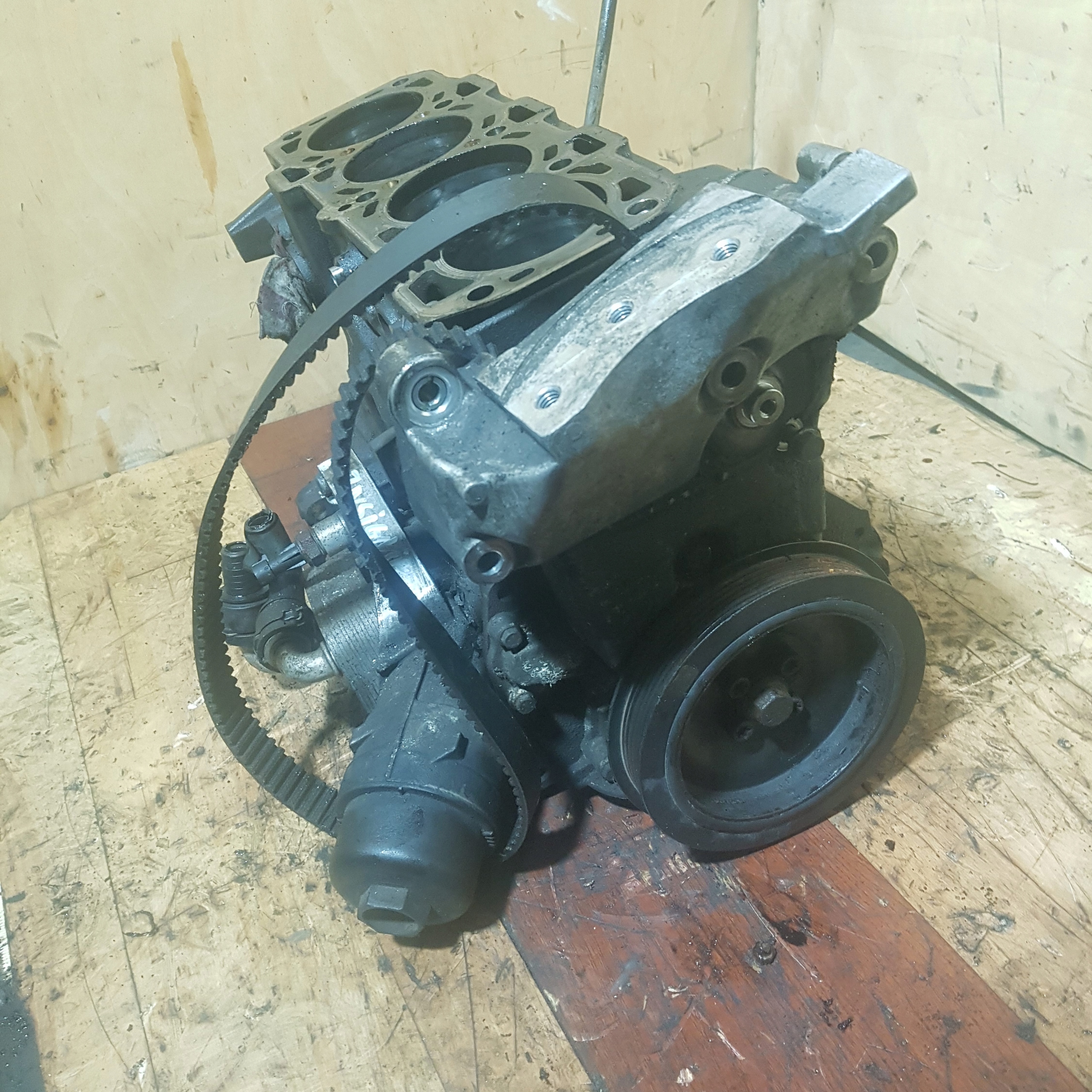 BLOK SILNIKA OPEL INSIGNIA Producent części OPEL