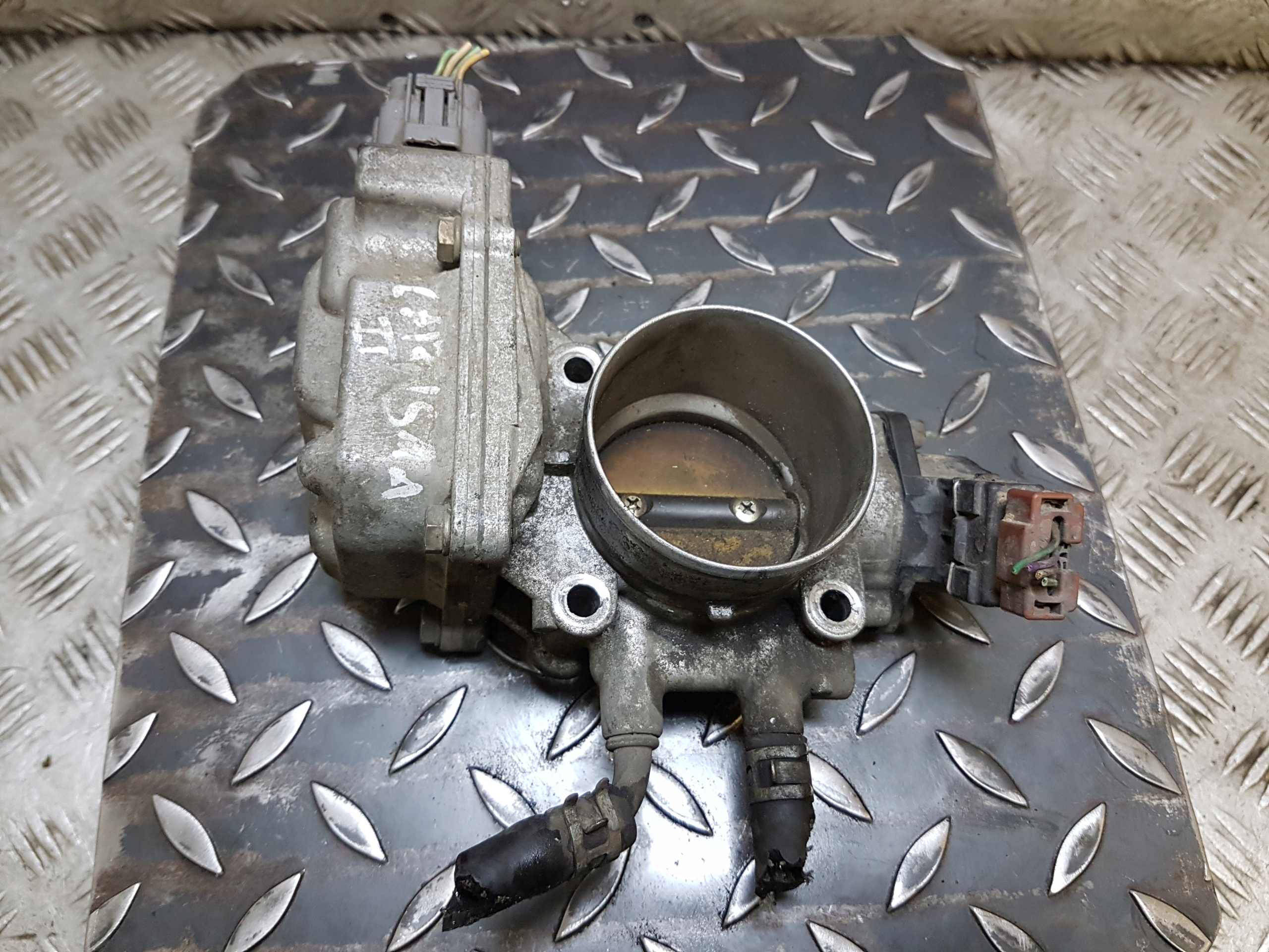 throttle flap MITSUBISHI CARISMA