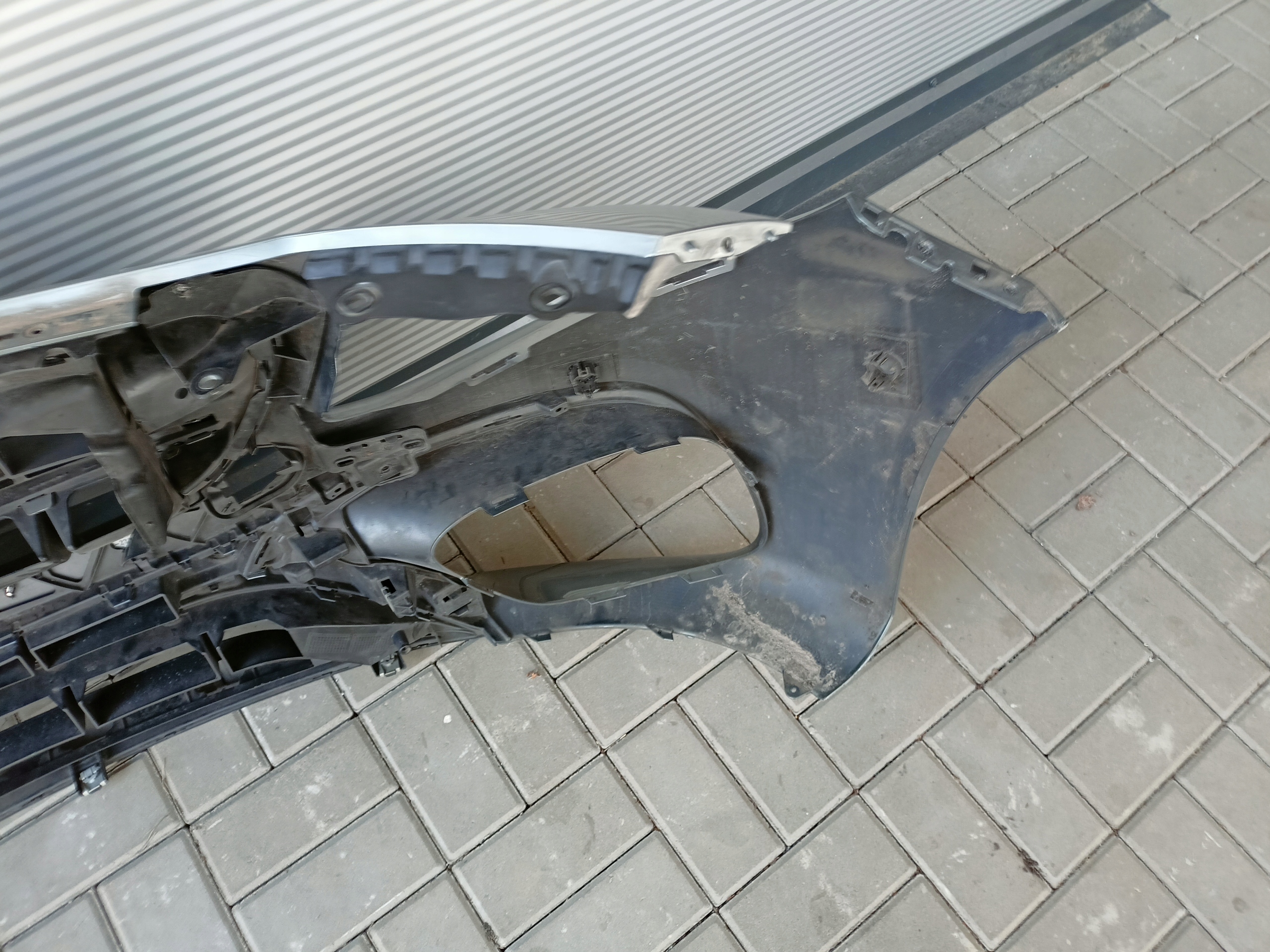 Mercedes Benz E klasa W213 6.3 AMG front bumper