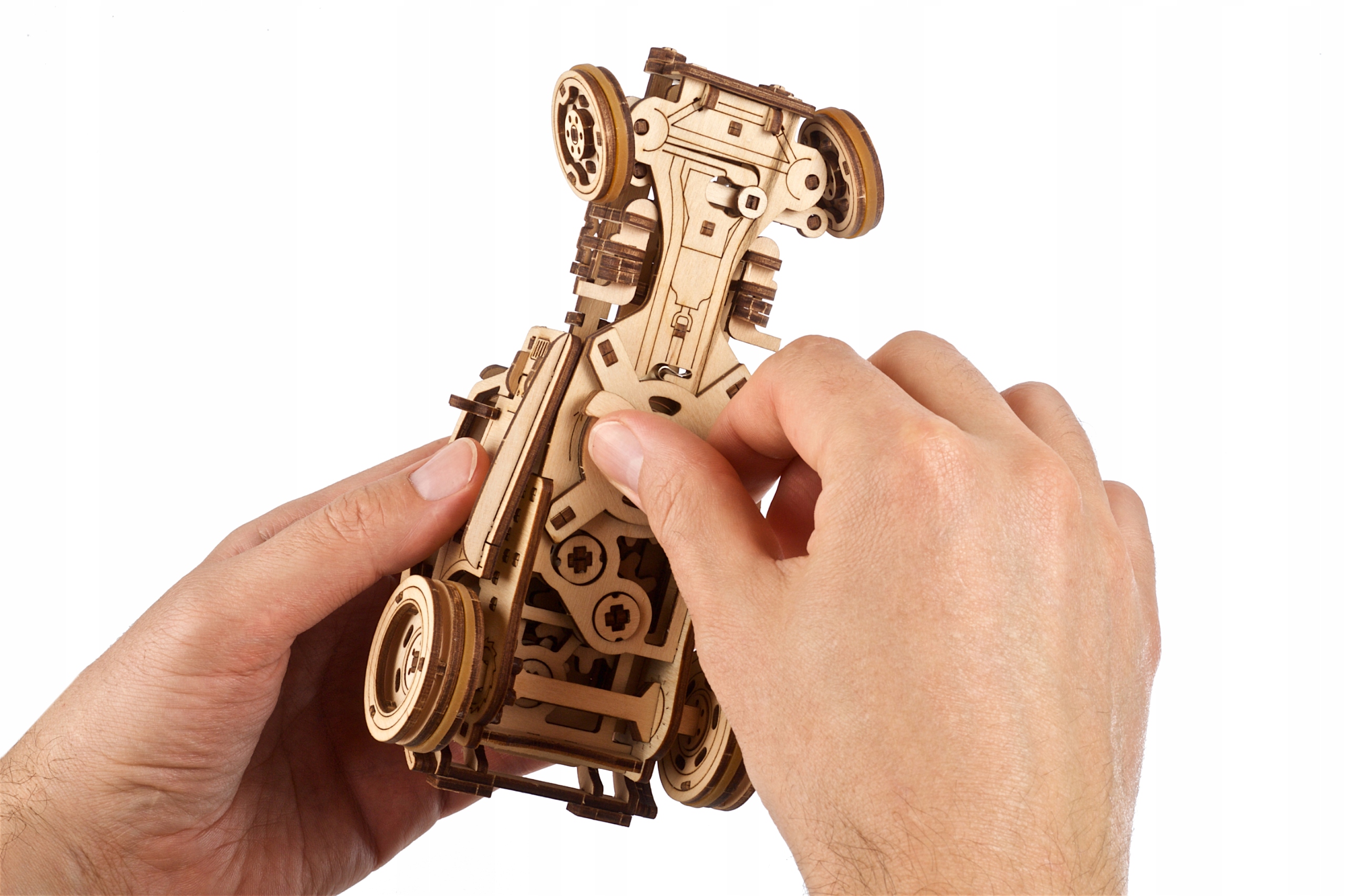 Hot Rod Furious Mouse Drewniany Model Mechaniczny Z Napędem Puzzle Ugears Płeć chłopcy dziewczynki