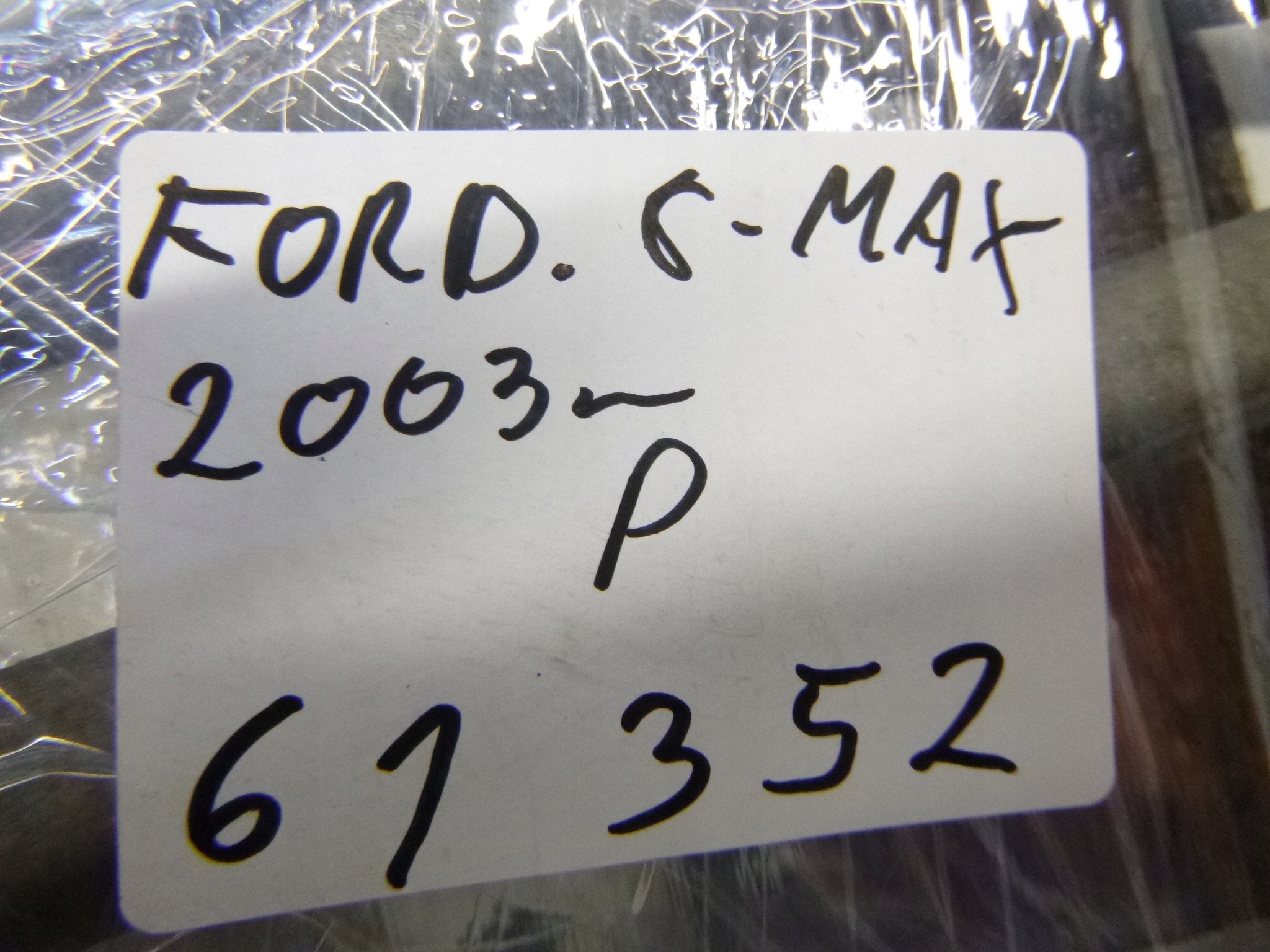 wiper mechanism front Ford C-Max 1.8 BOSCH