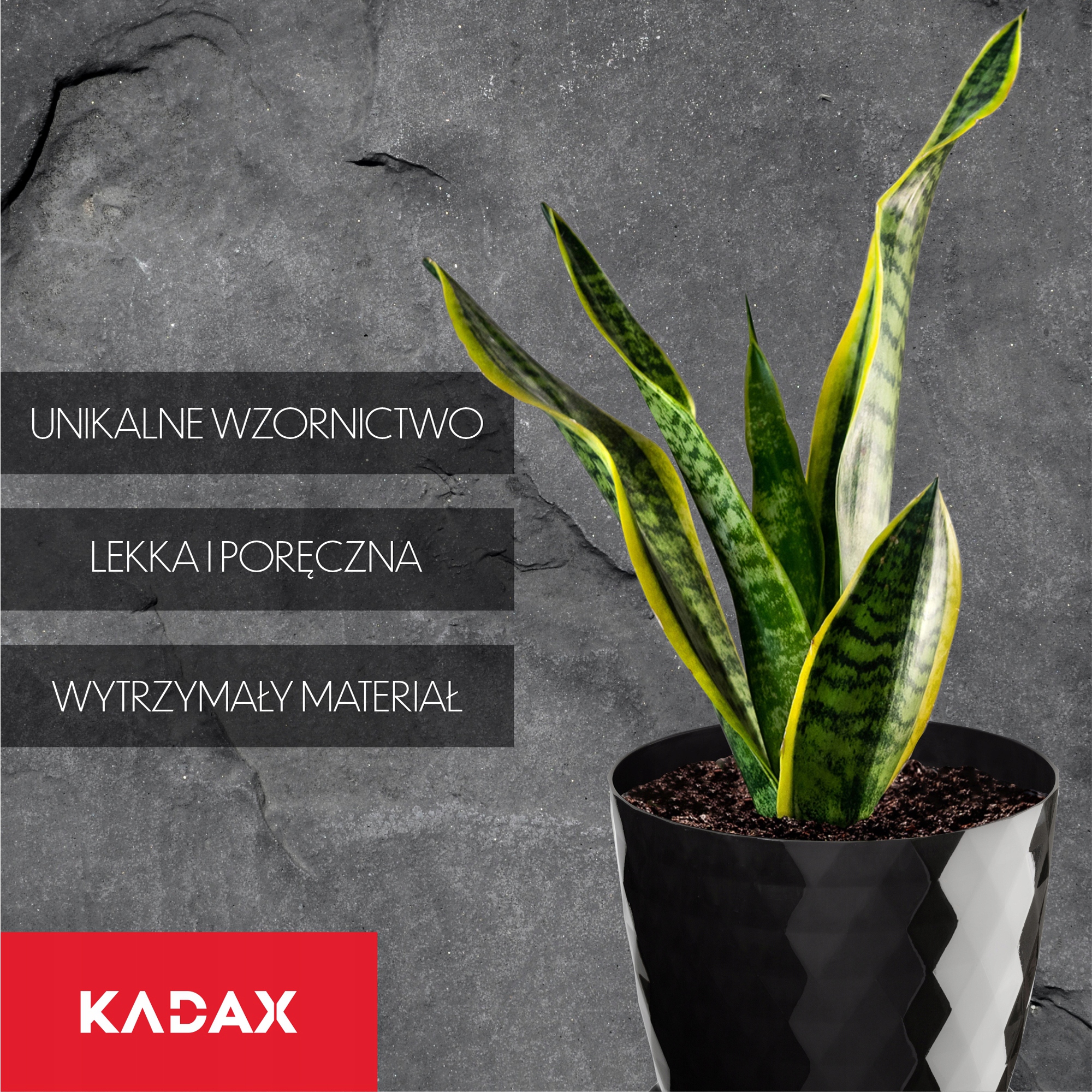 DONICZKA PLASTIKOWA Z PODSTAWKĄ DONICA OSŁONKA NA KWIATY 25cm CZARNA KADAX Wysokość produktu 23 cm