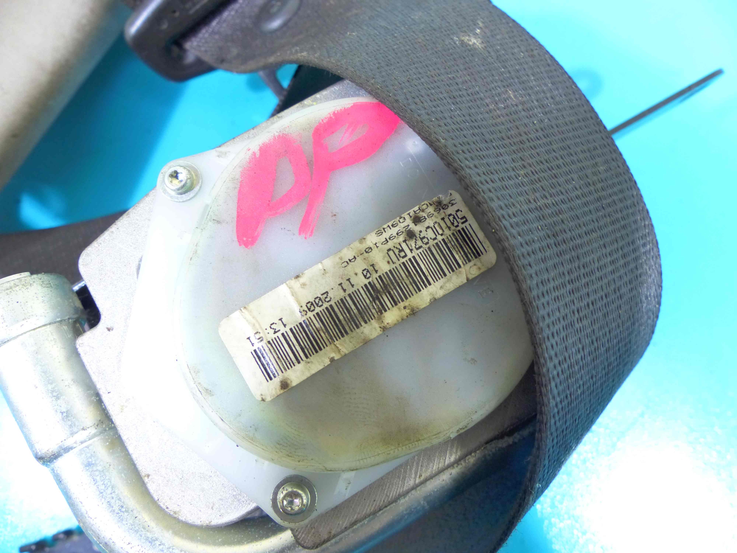 ремень безопасности передняя правая opel INSIGNIA A англия