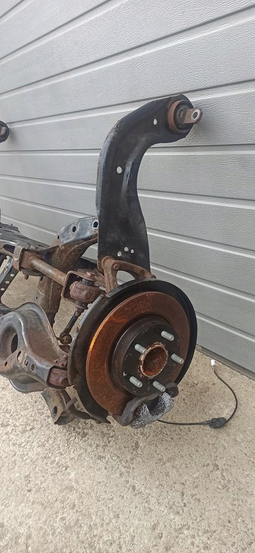 MAZDA 3 ZAWIESZNIE TYŁ 2015 KOMPLET Typ samochodu Samochody osobowe