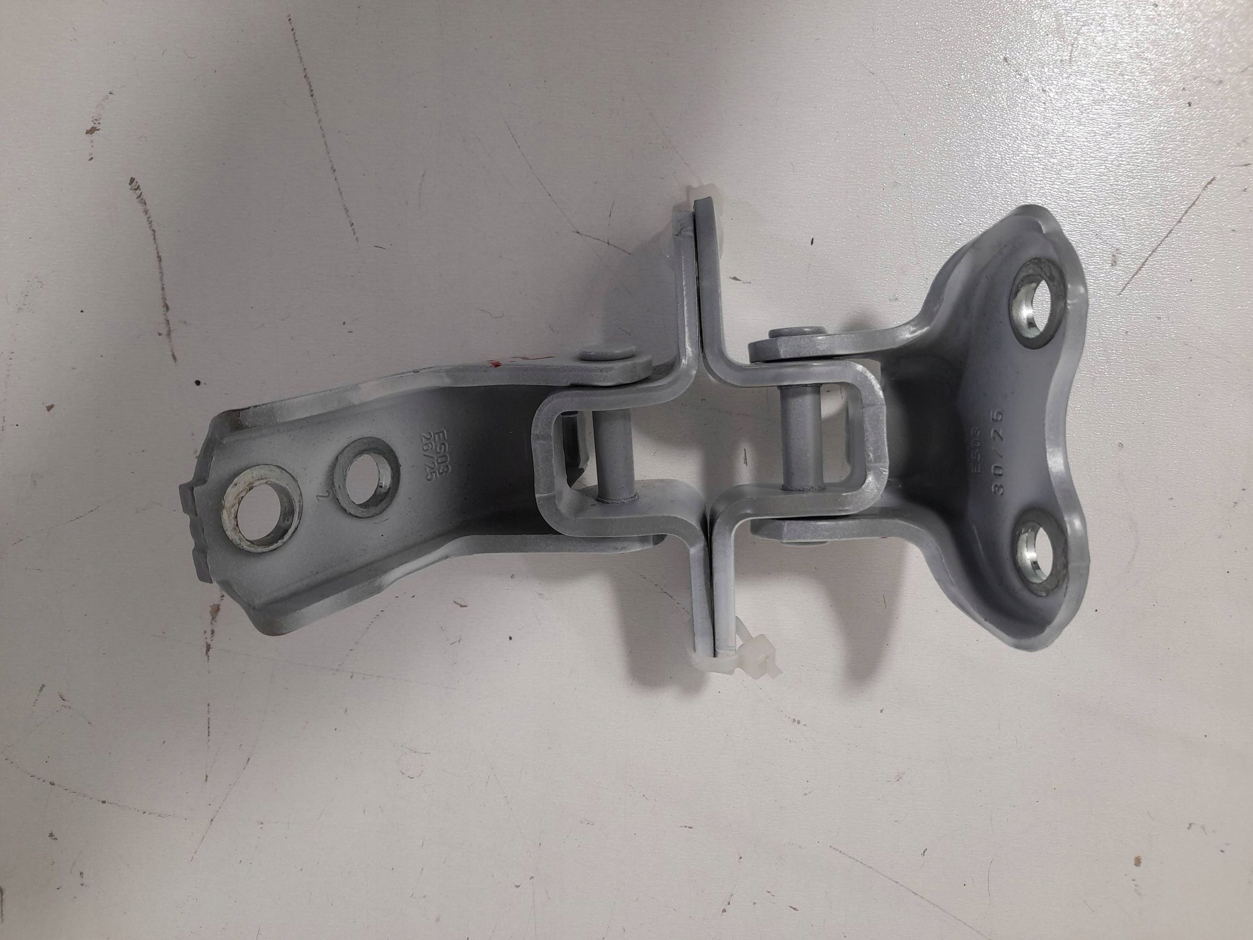 Toyota Corolla E21 scharniere Tür przednich links (Z12)