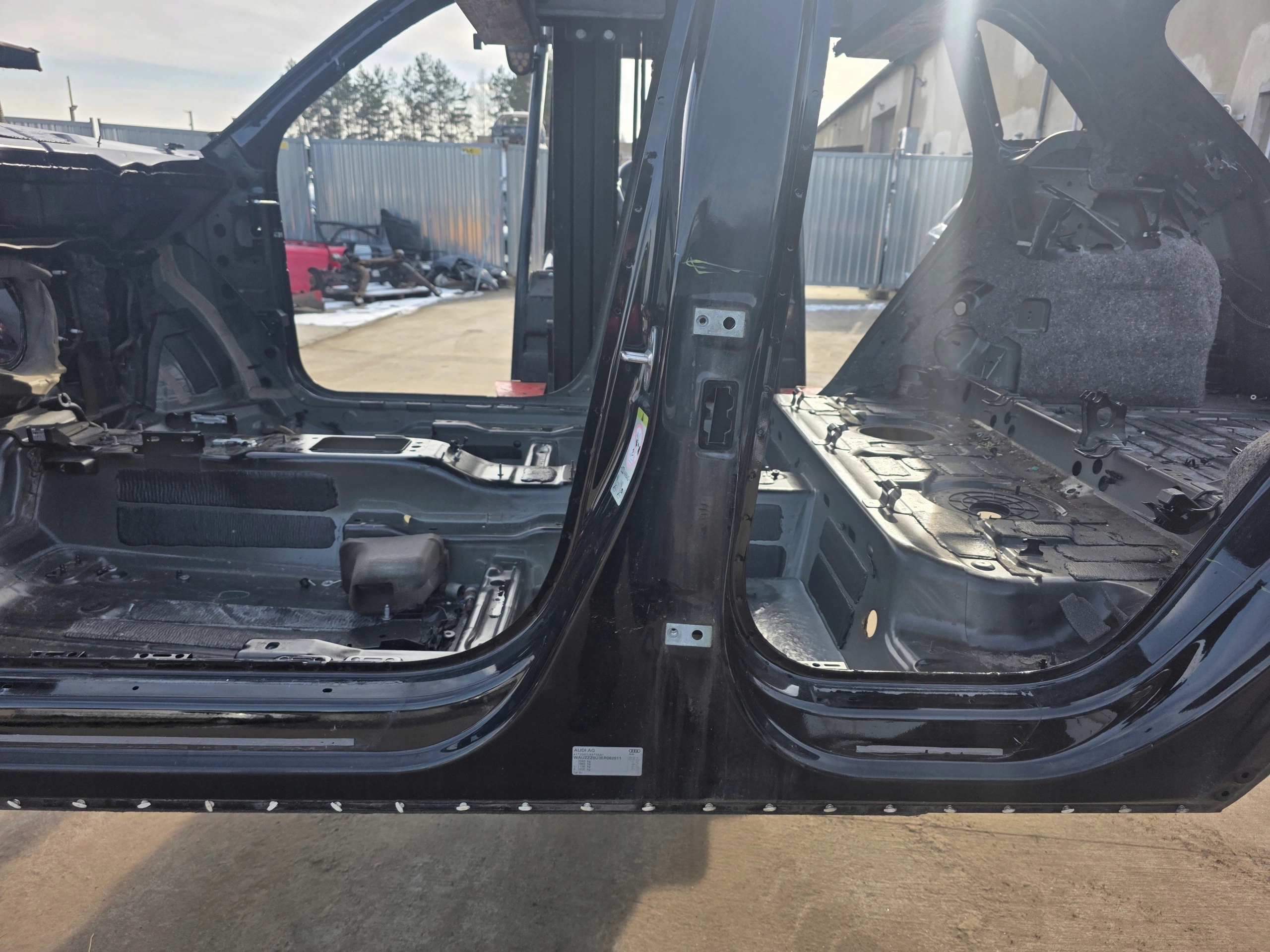 quarter threshold left side driver´s AUDI Q3 8U 2011-2016 original !!!