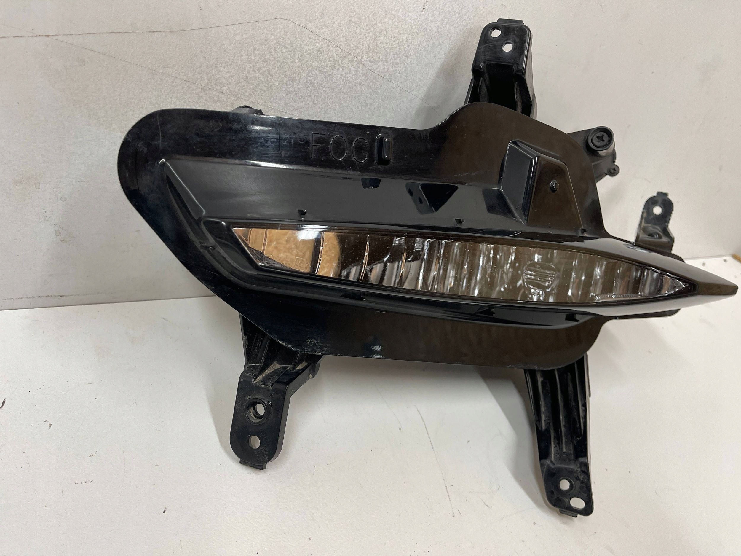 fog light front front left KIA Ceed 3 III LIFT 21- 92201J7500
