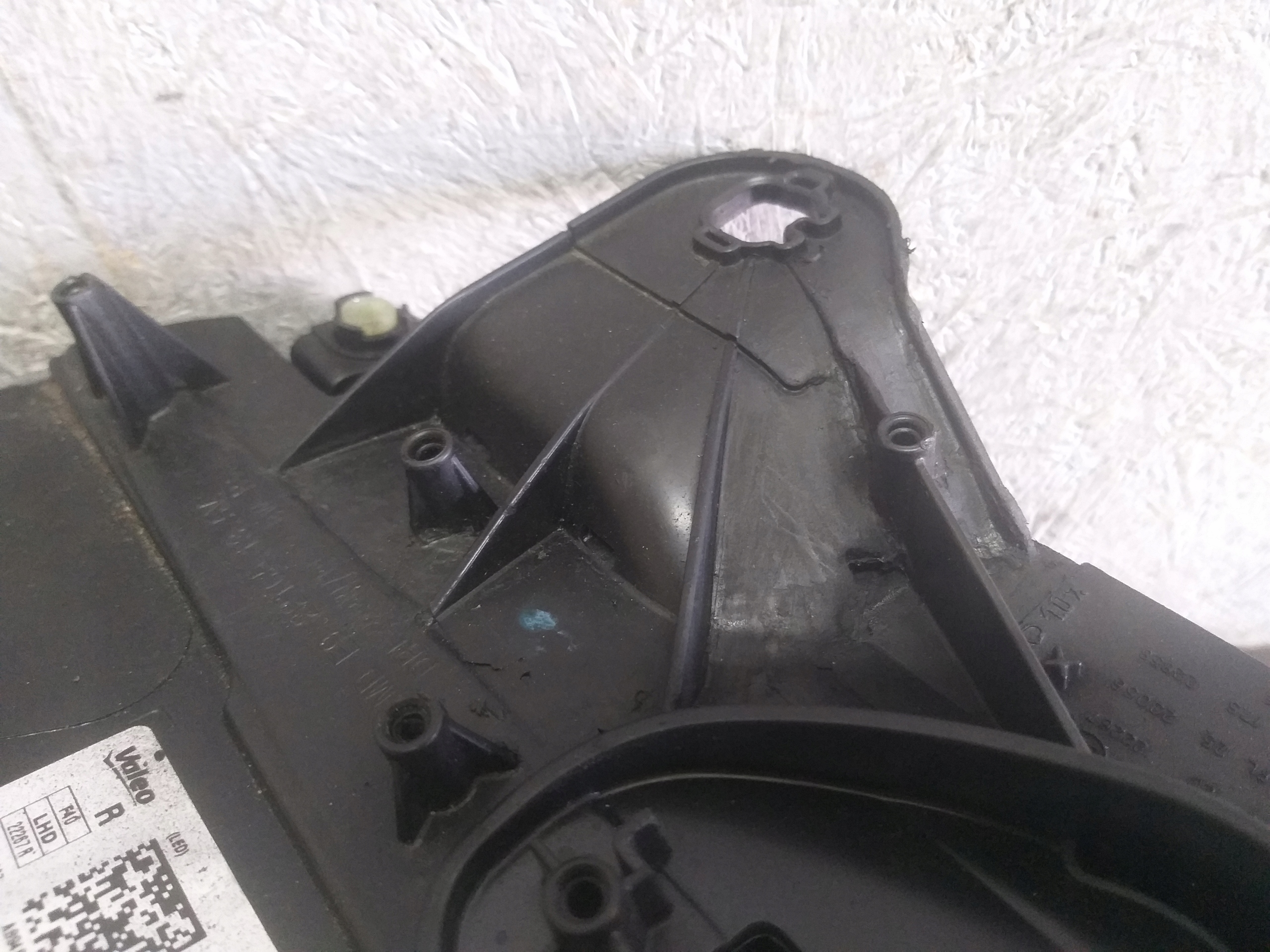 light front right BMW and 1 F40 FULL LED 6311-9482808-12