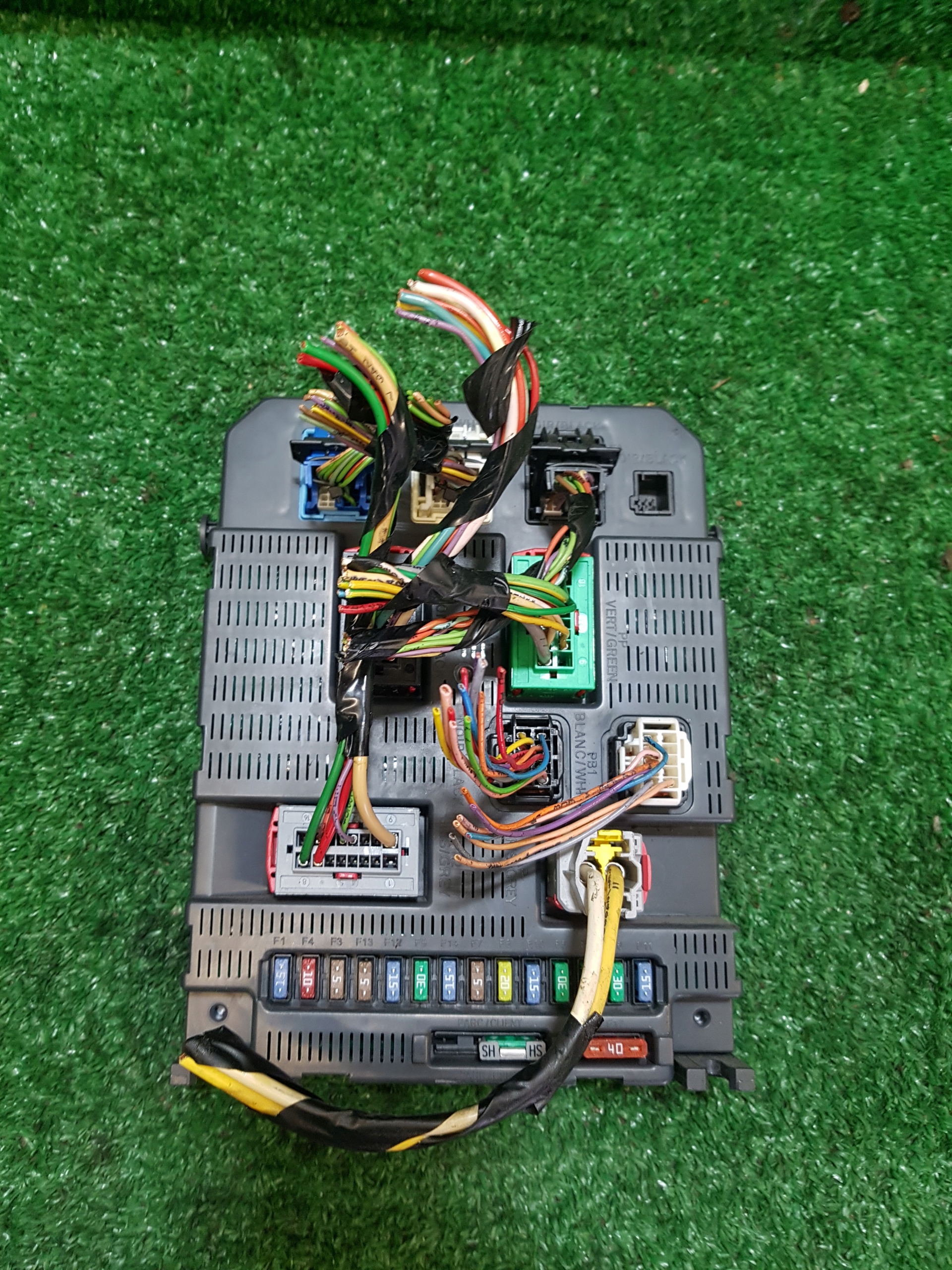 compartment module BSI PEUGEOT 207 9663798280
